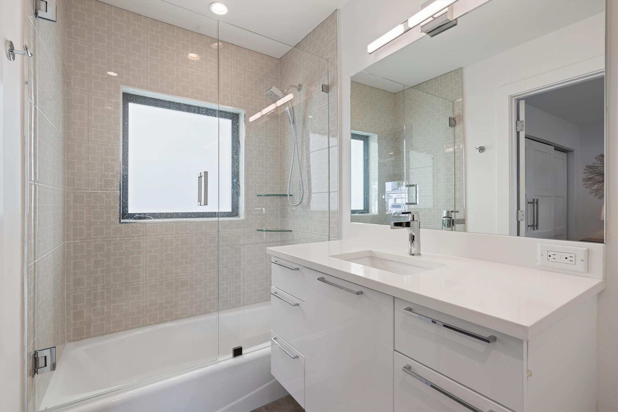 THE COVE 2ND SEC - Residential