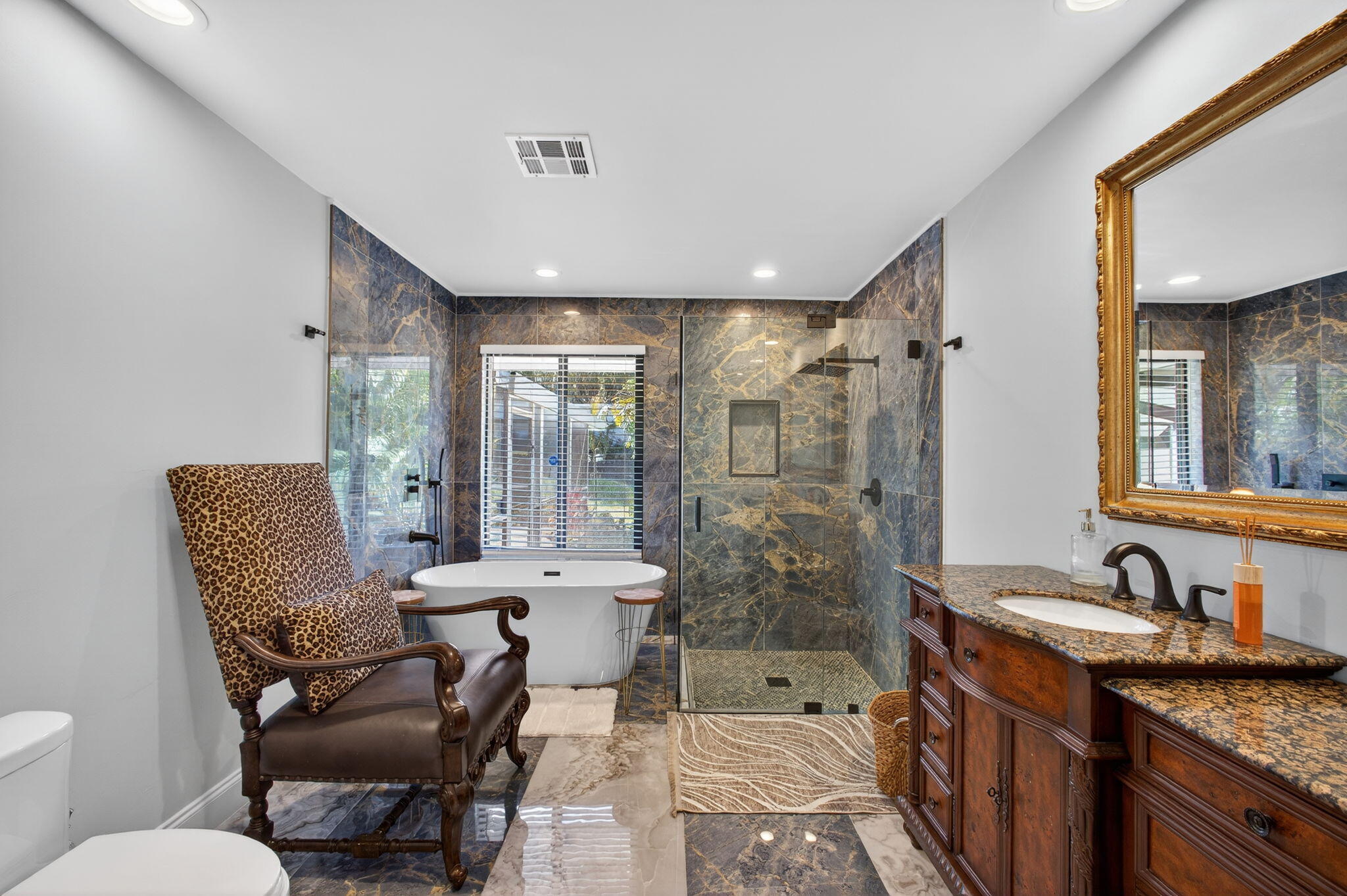 PGA RESORT COMMUNITY OF PRESTON - Residential Lease