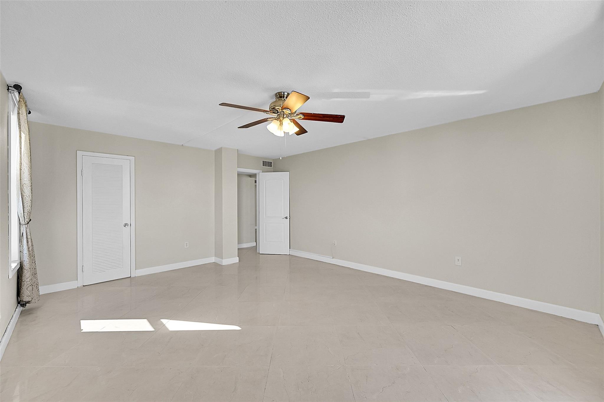 VALIANT HOOUSE - Residential