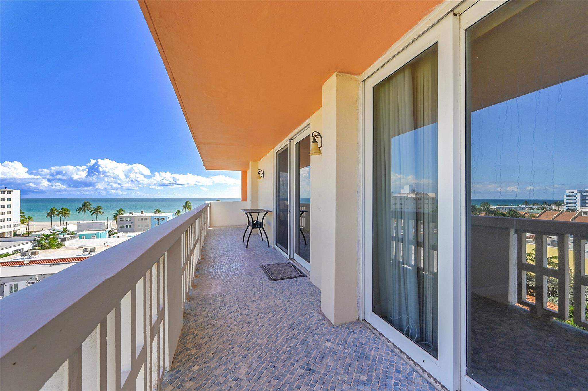 VALIANT HOOUSE - Residential