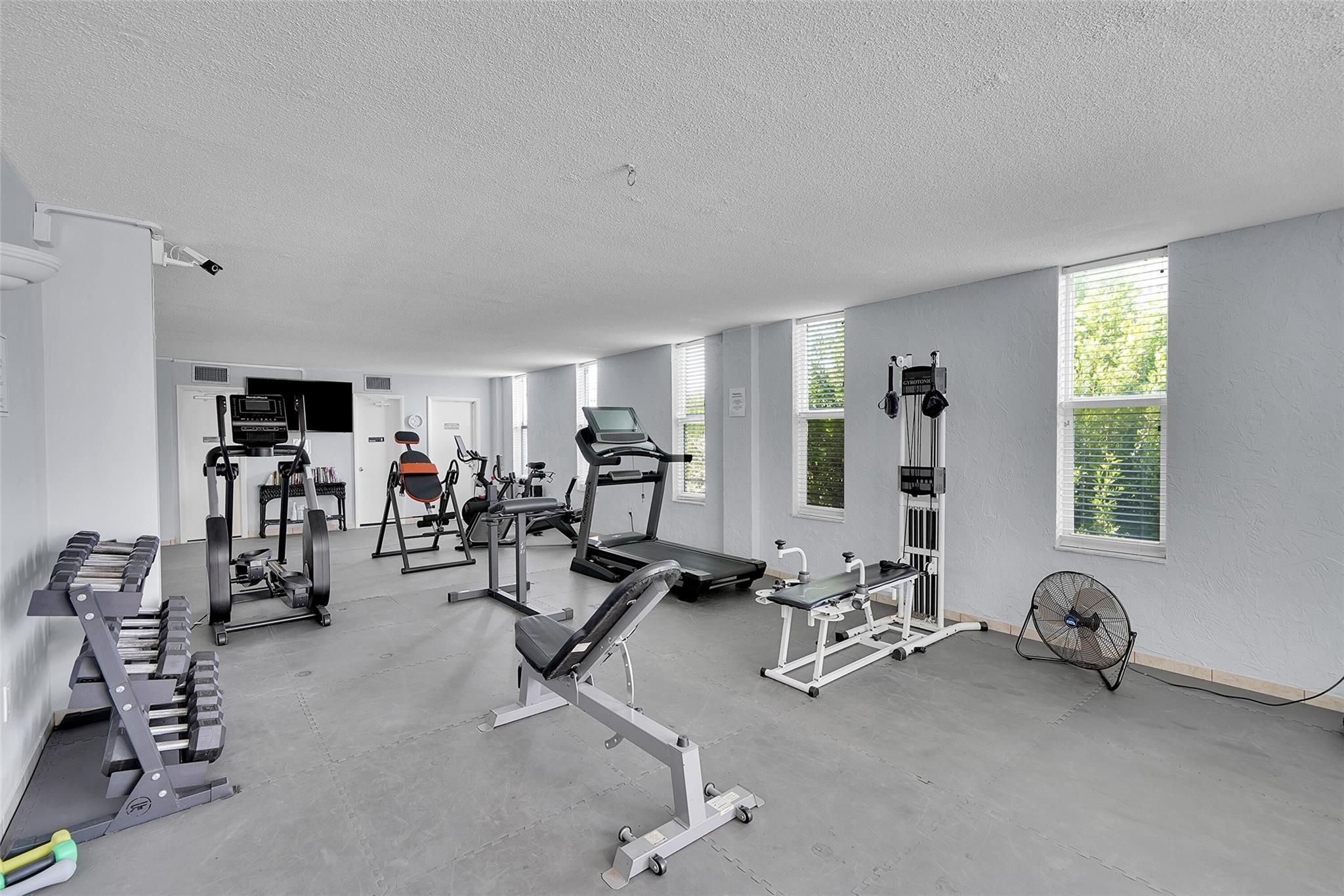 VALIANT HOOUSE - Residential