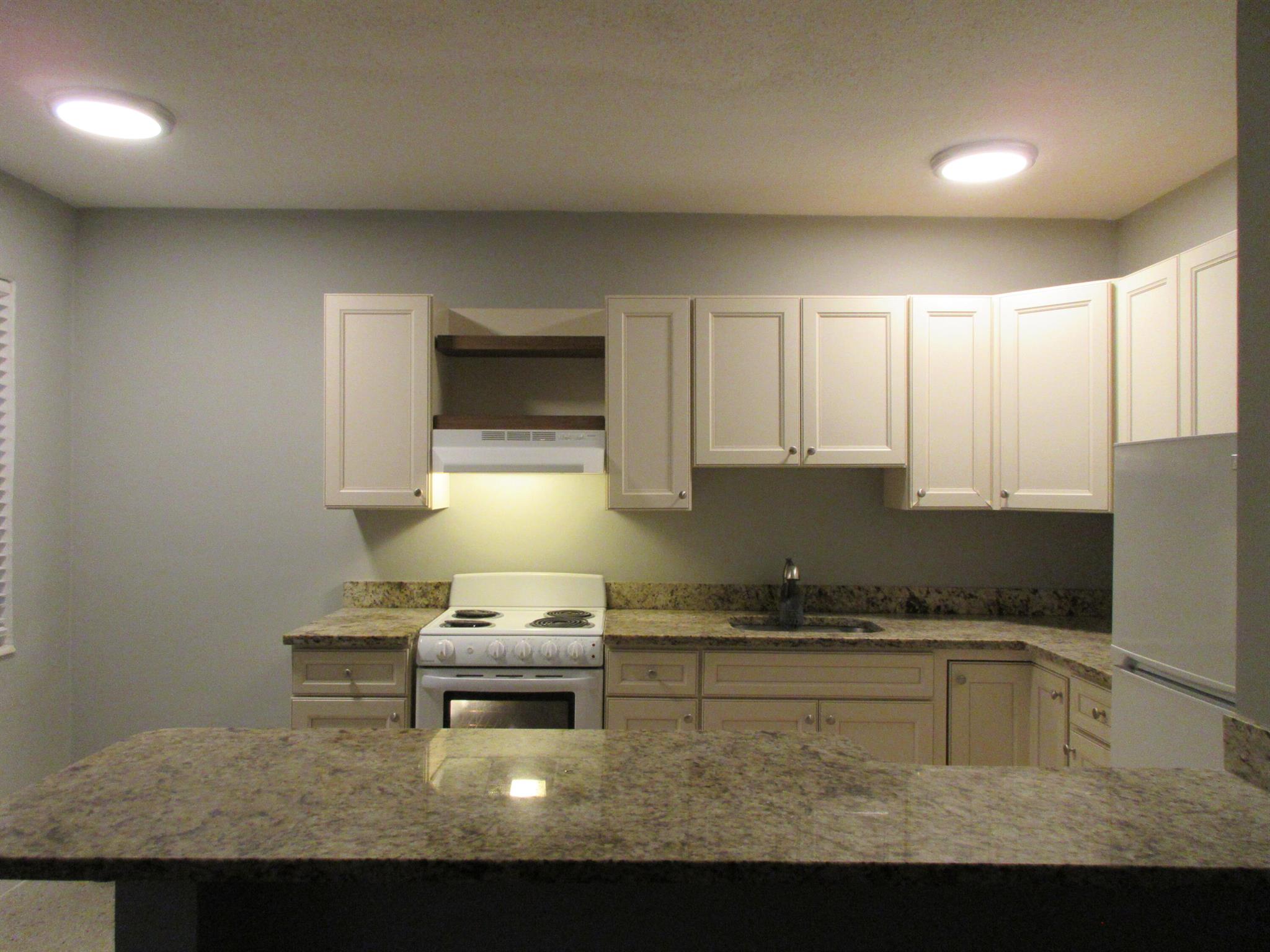 LAKE WORTH TOWN - Residential Lease