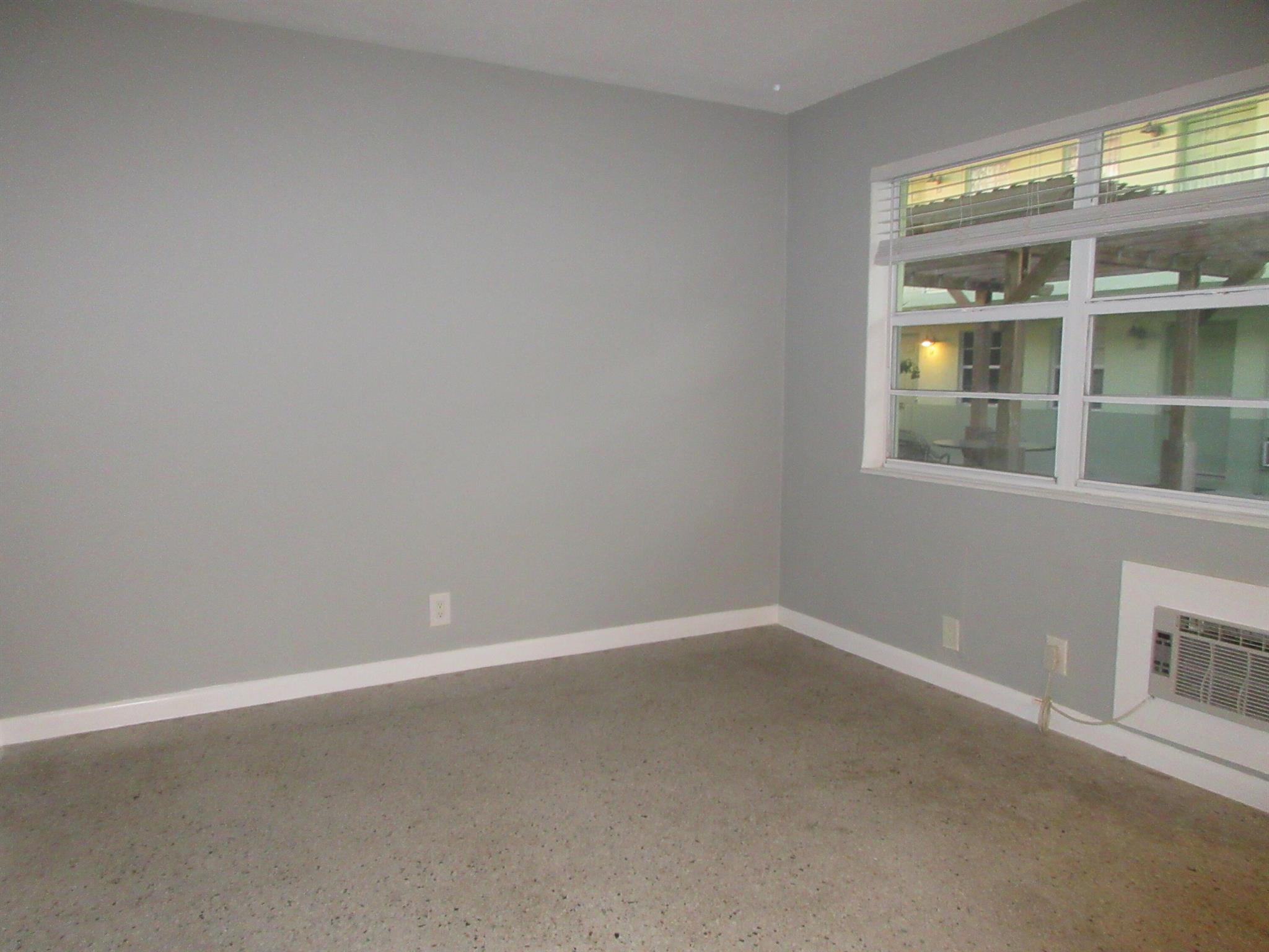 LAKE WORTH TOWN - Residential Lease