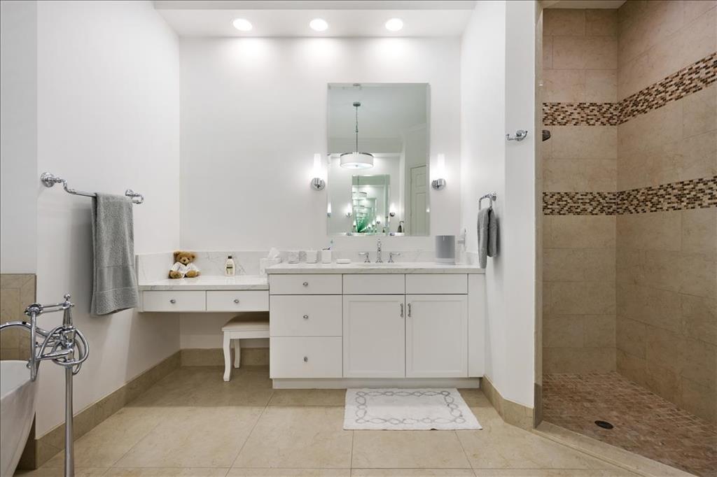 VALENCIA AT ABACOA - Residential