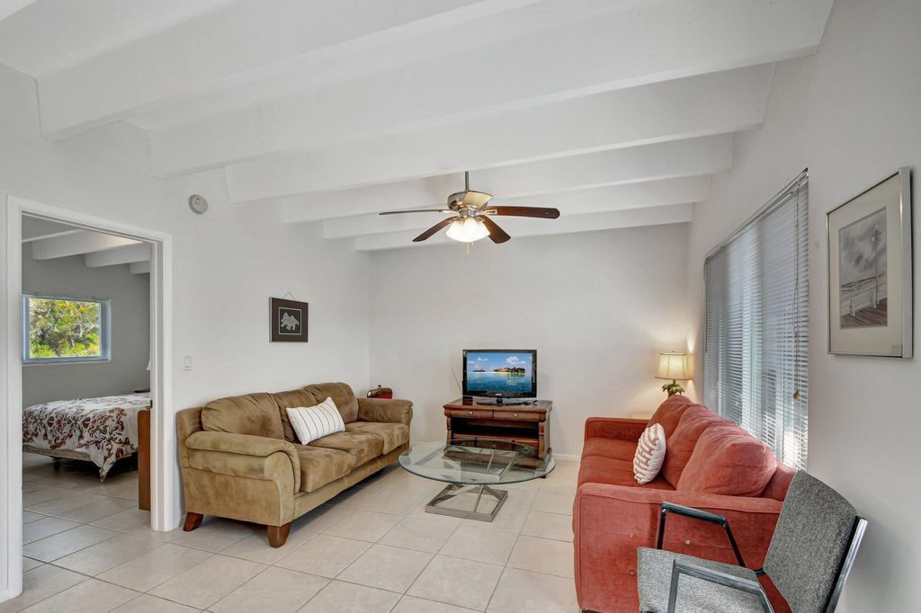 Photo of 1520 Lake Avenue #2b, Lake Worth, FL 33460 (MLS # R11119718)