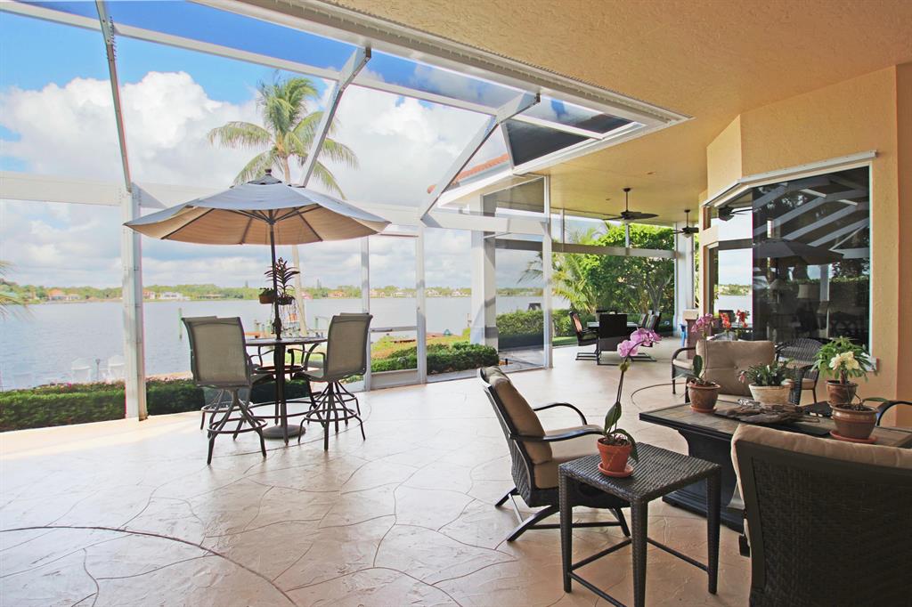 TEQUESTA COUNTRY CLUB - Residential