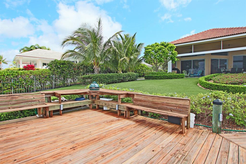 TEQUESTA COUNTRY CLUB - Residential