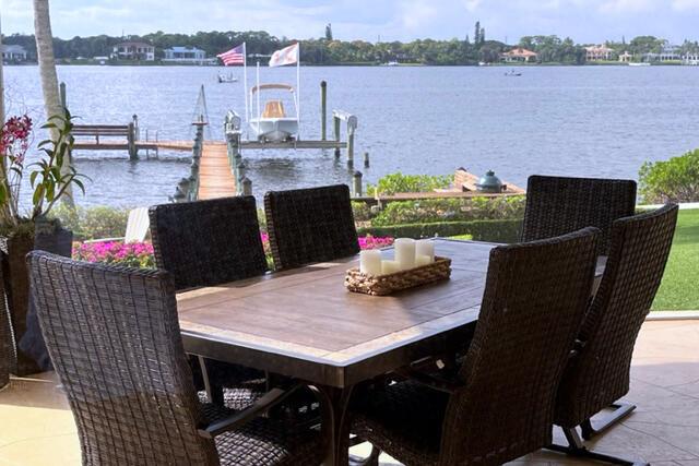 TEQUESTA COUNTRY CLUB - Residential