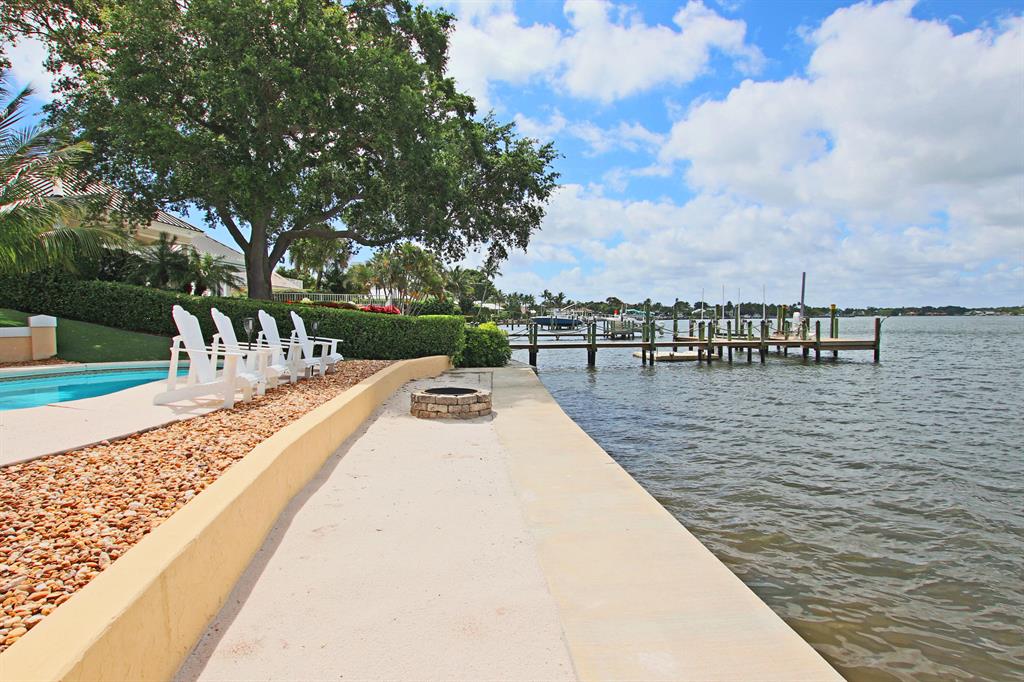 TEQUESTA COUNTRY CLUB - Residential