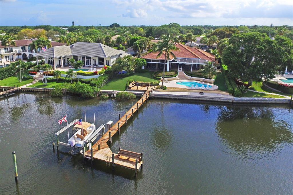 TEQUESTA COUNTRY CLUB - Residential