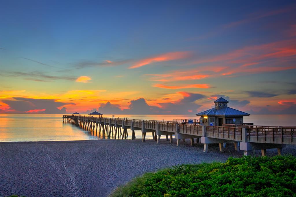 TEQUESTA COUNTRY CLUB - Residential