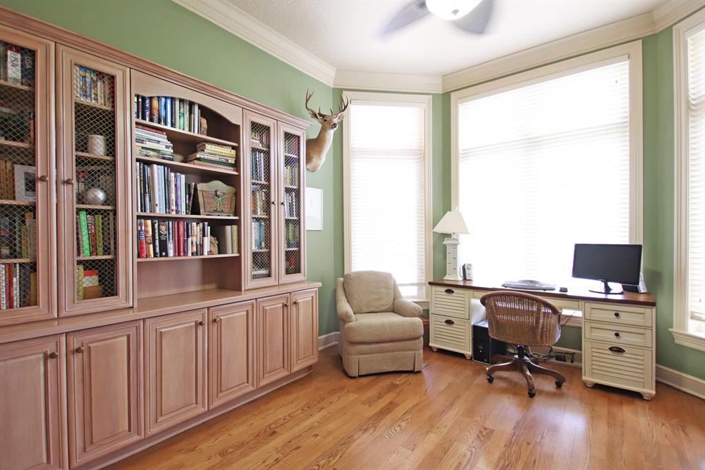 TEQUESTA COUNTRY CLUB - Residential