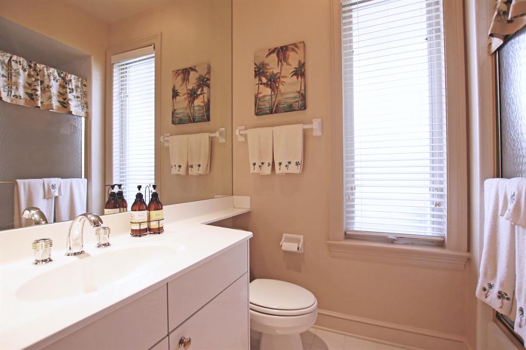 TEQUESTA COUNTRY CLUB - Residential