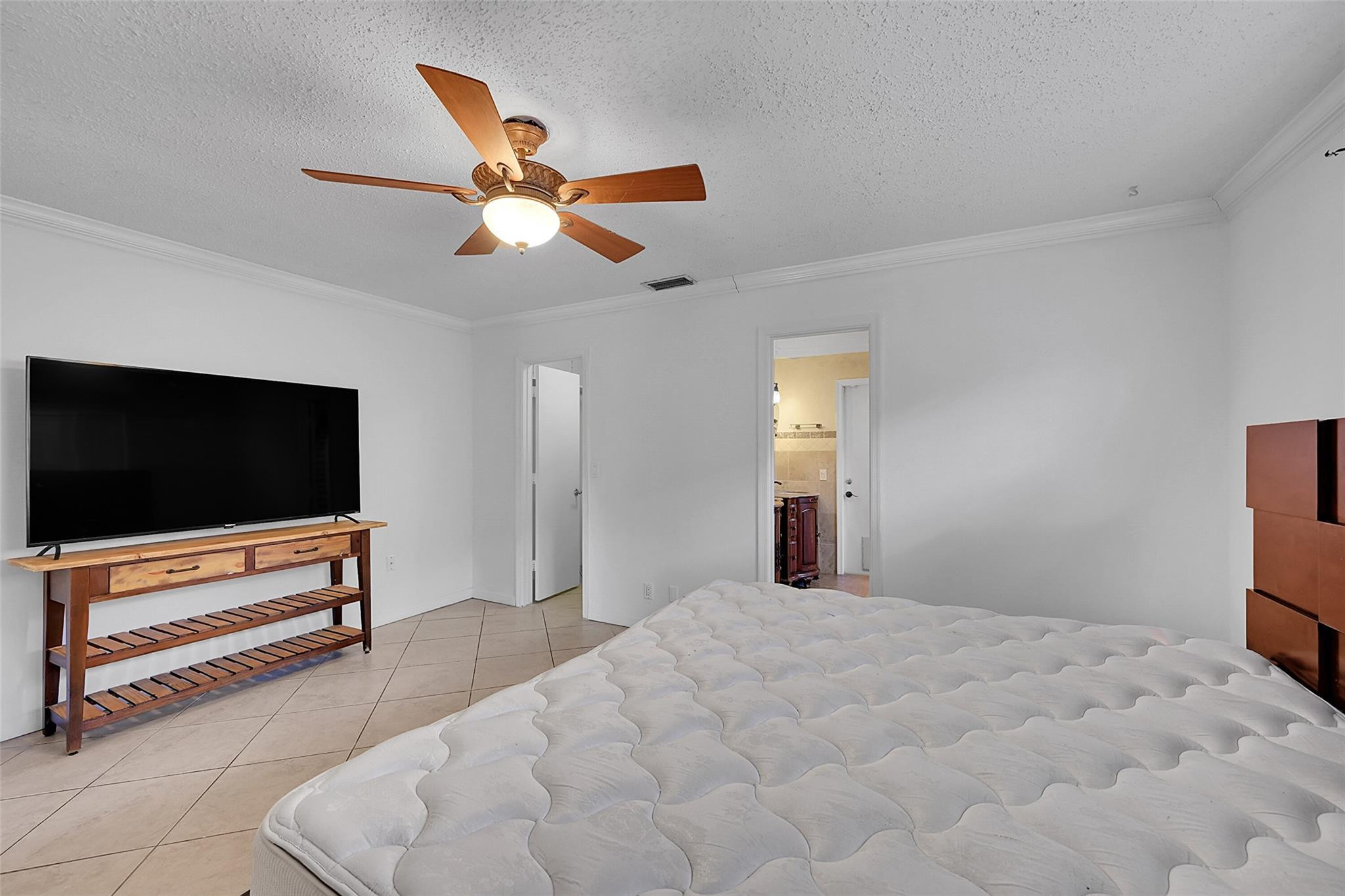 Crystal Heights 80-48 B - Residential Lease