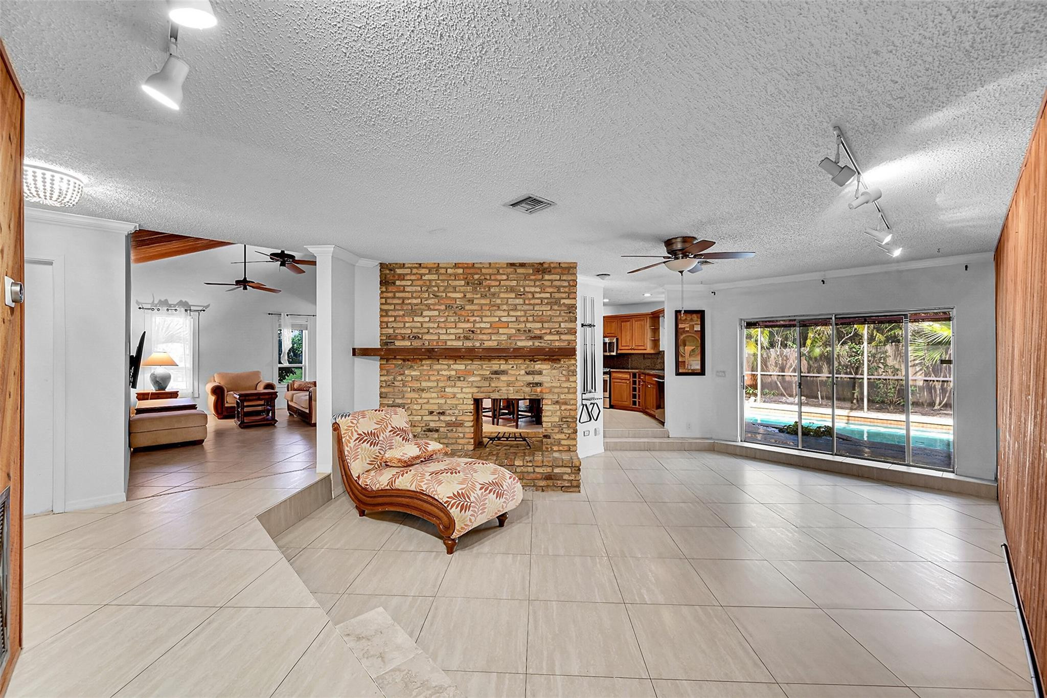 Crystal Heights 80-48 B - Residential Lease