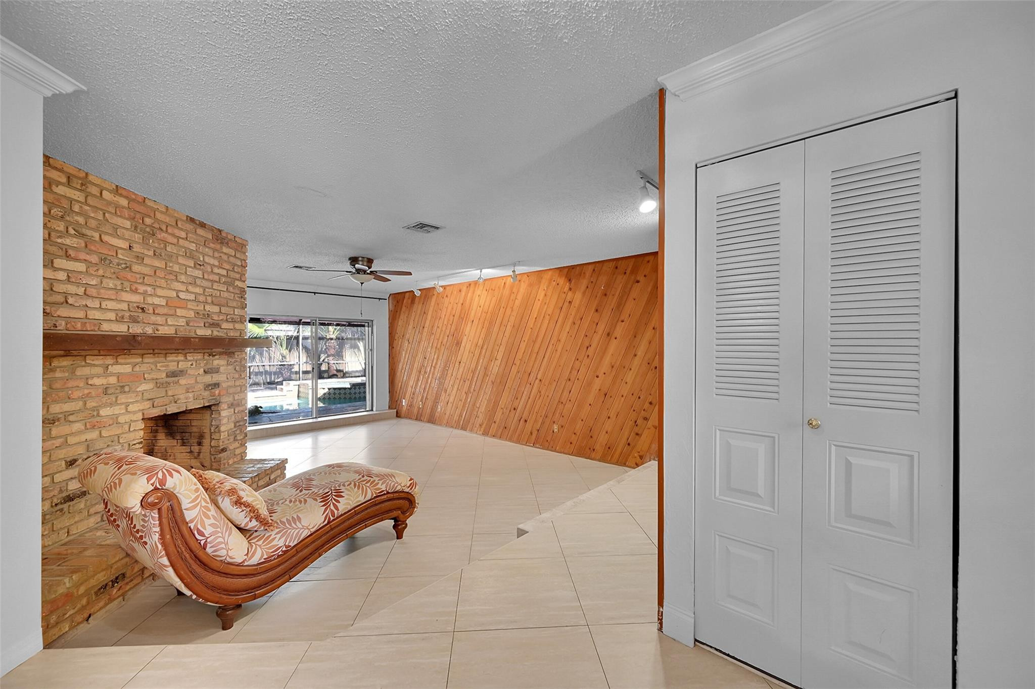 Crystal Heights 80-48 B - Residential Lease