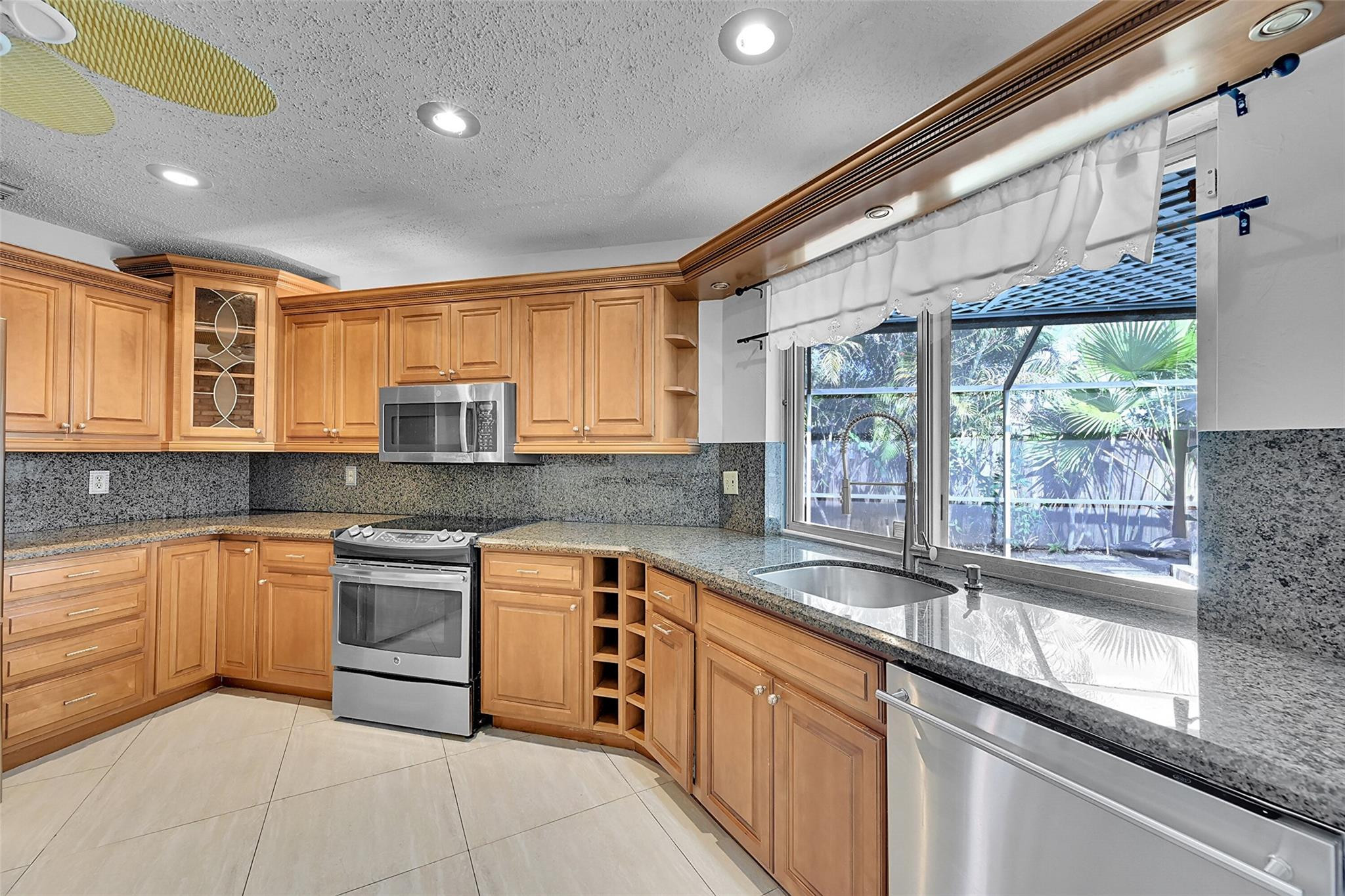 Crystal Heights 80-48 B - Residential Lease