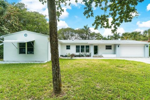 601 SE Atlantic Drive Lantana FL 33462