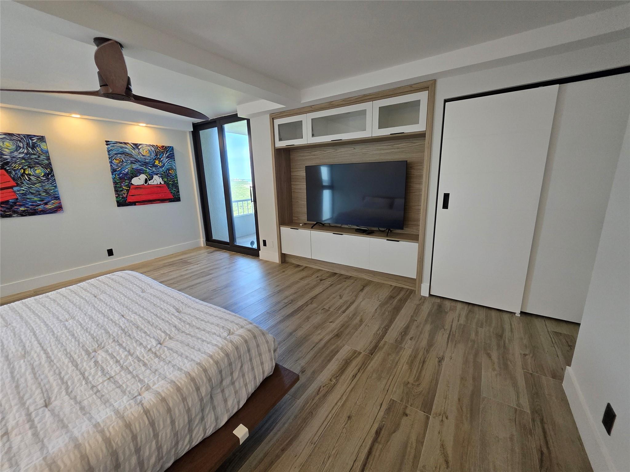 Water Glades 100-300 - Residential Lease