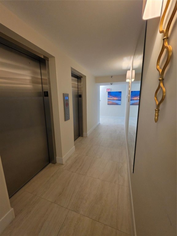 Water Glades 100-300 - Residential Lease