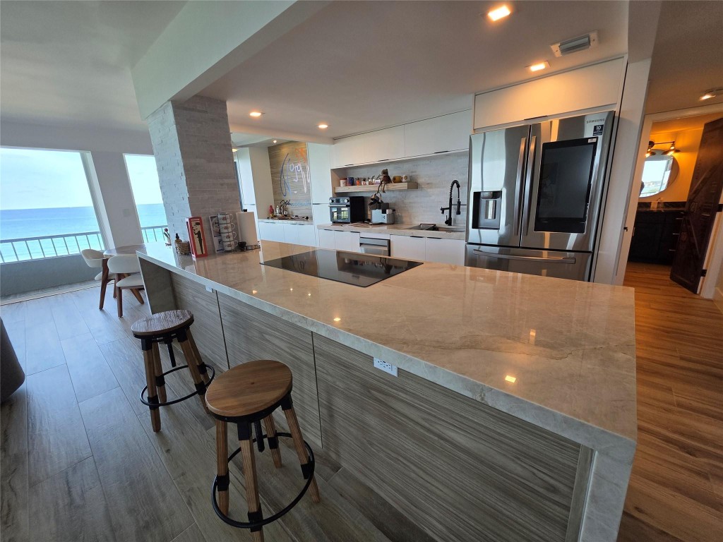 Water Glades 100-300 - Residential Lease