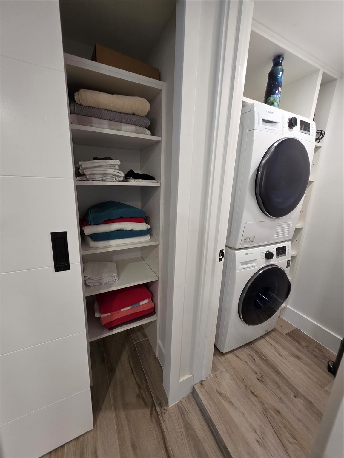 Water Glades 100-300 - Residential Lease