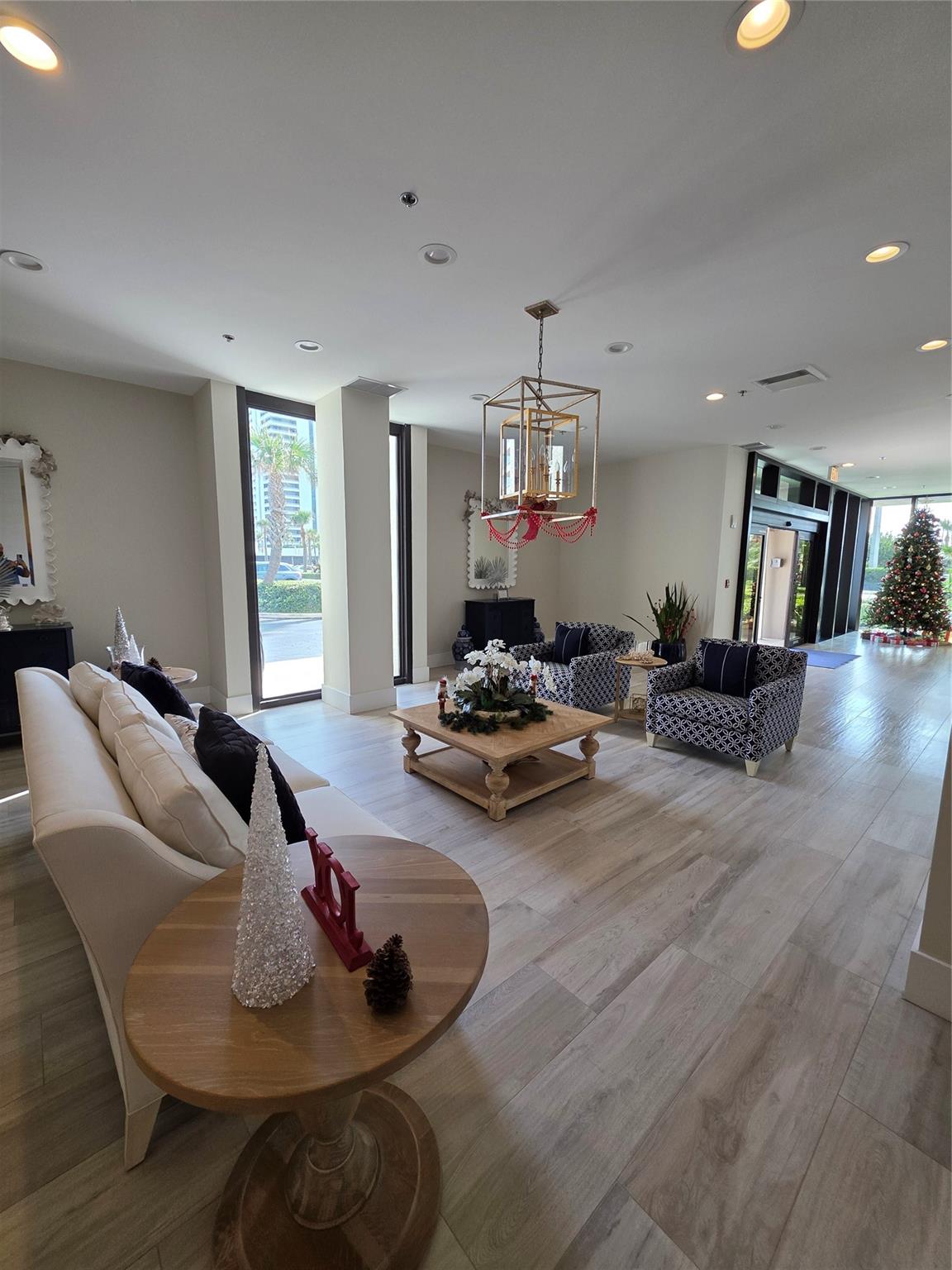 Water Glades 100-300 - Residential Lease