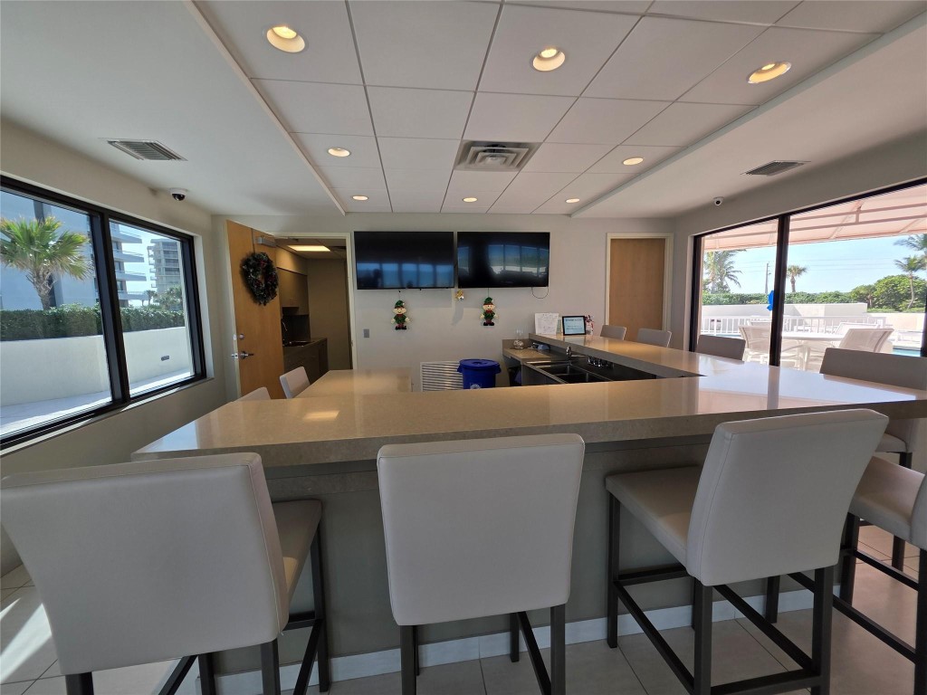 Water Glades 100-300 - Residential Lease