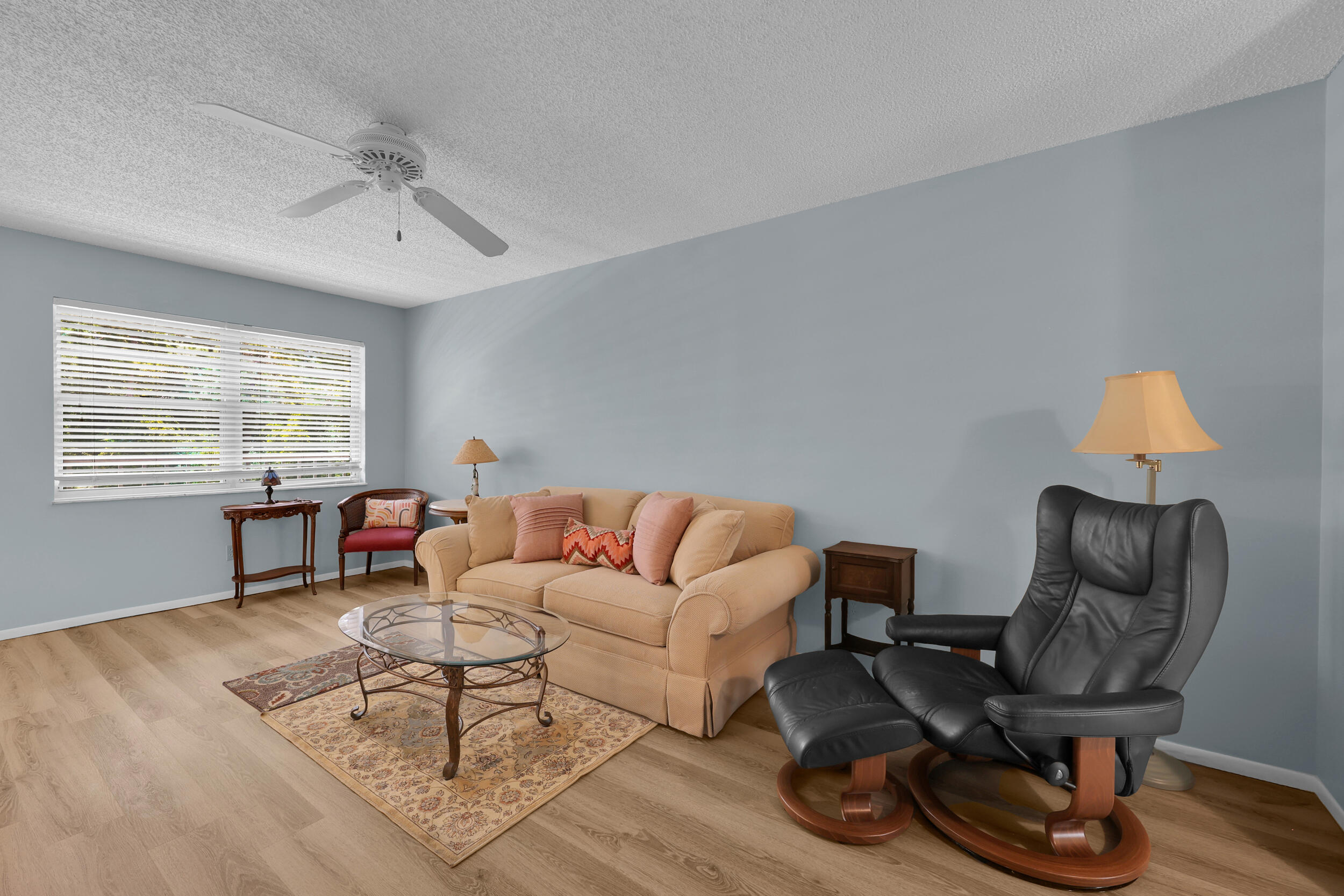 15 lake vista Trail 205