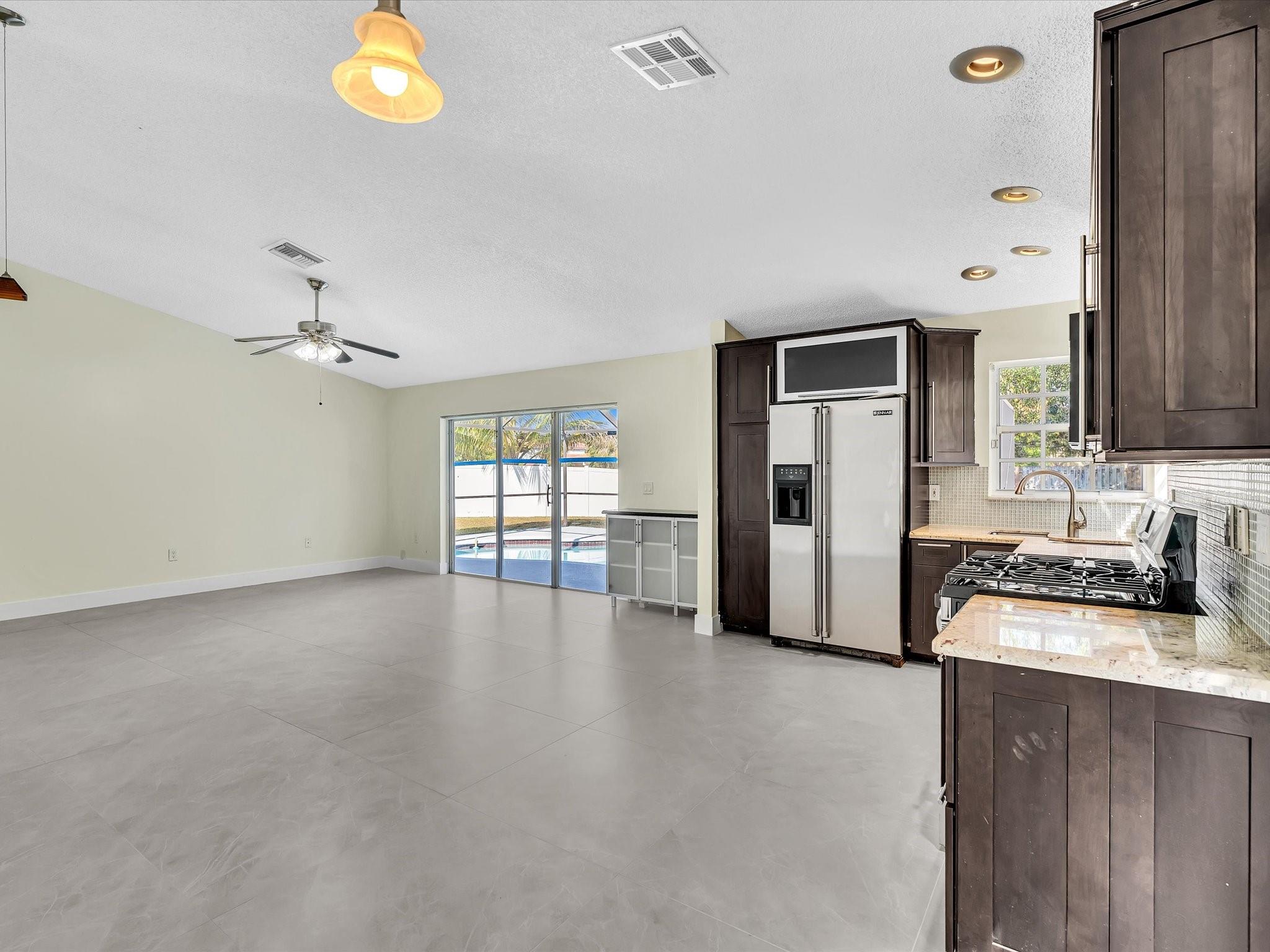 SAWGRASS PLANTATION - Residential Lease