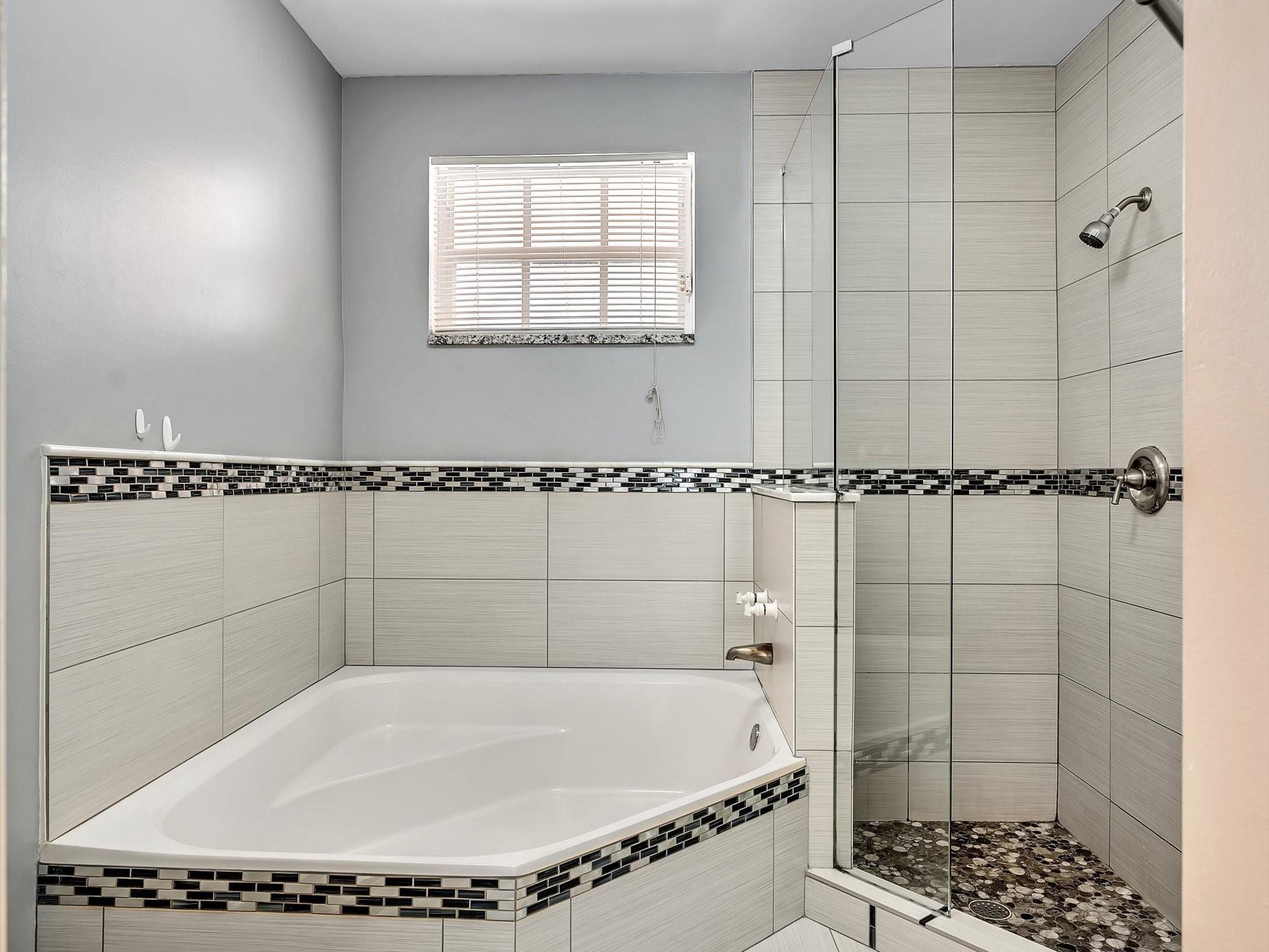 SAWGRASS PLANTATION - Residential Lease