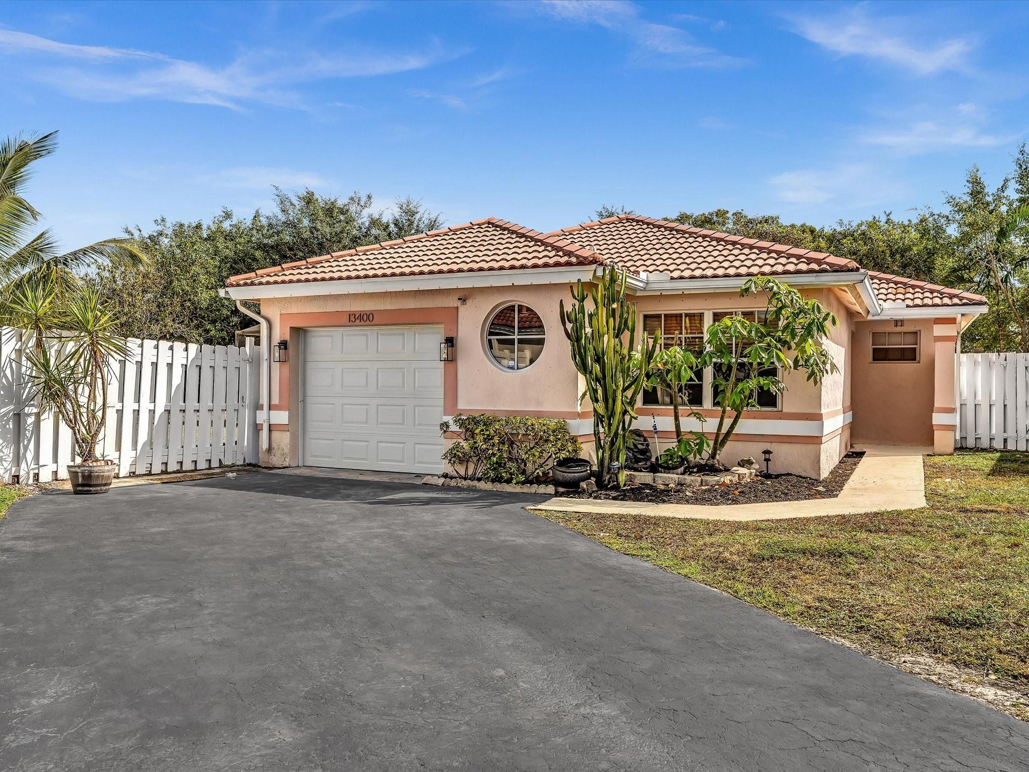 SAWGRASS PLANTATION - Residential Lease