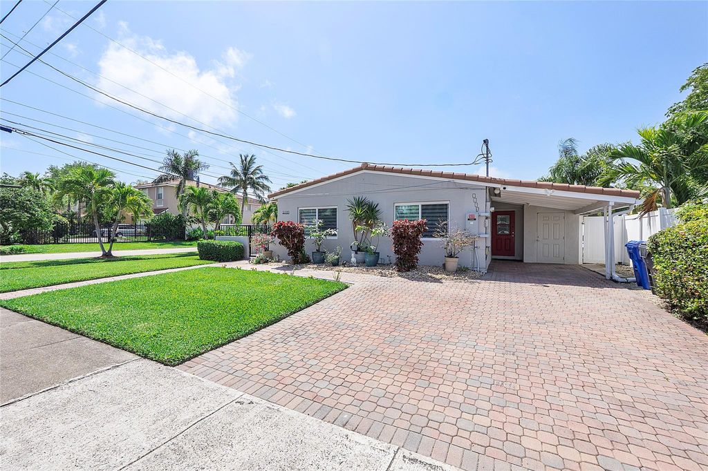 Photo of 1150 Hayes Street, Hollywood, FL 33019 (MLS # F10516282)
