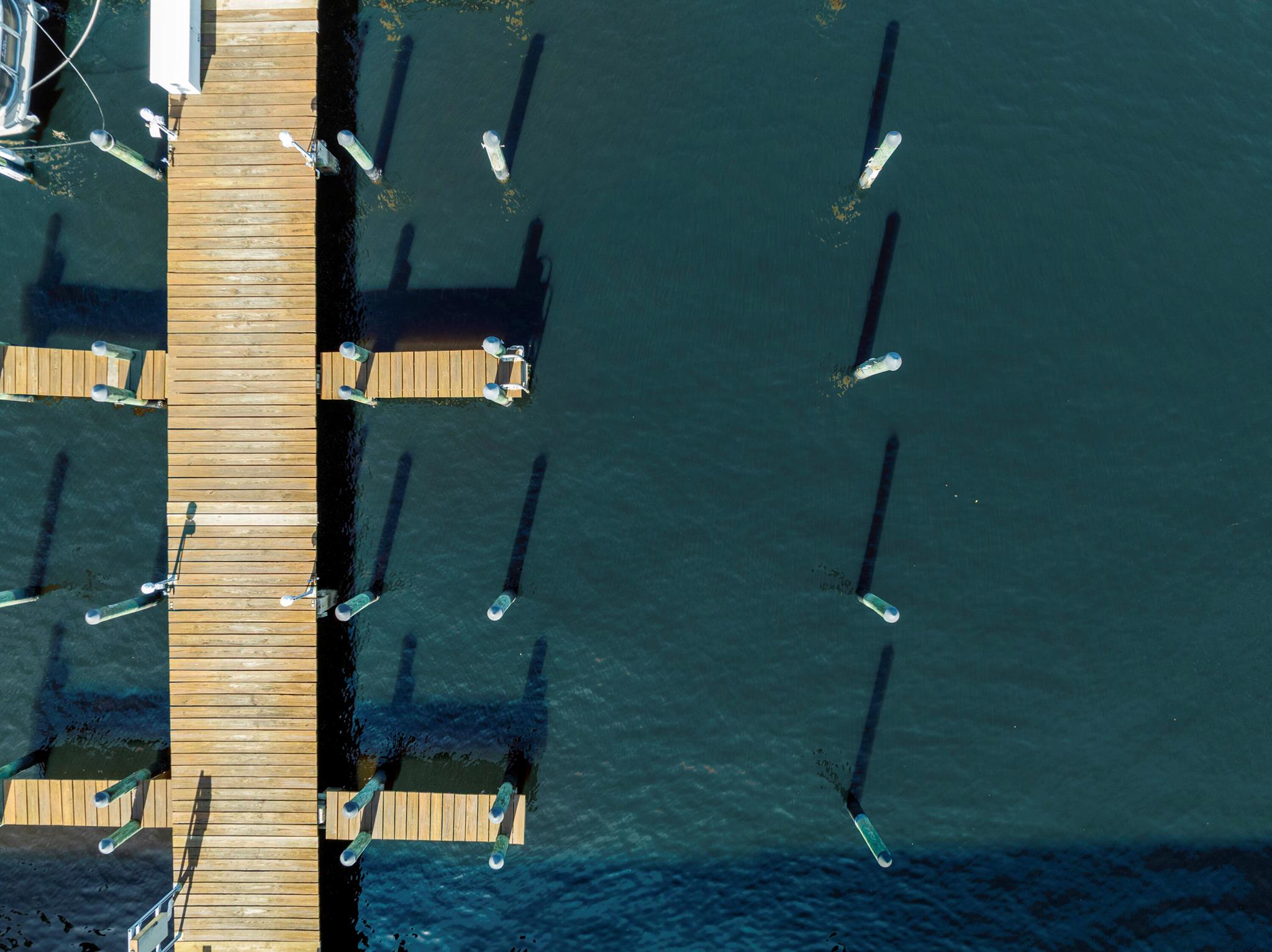 Stuart, Florida 34994, United States, 2 Bedrooms Bedrooms, ,2 BathroomsBathrooms,Residential,Active,209337