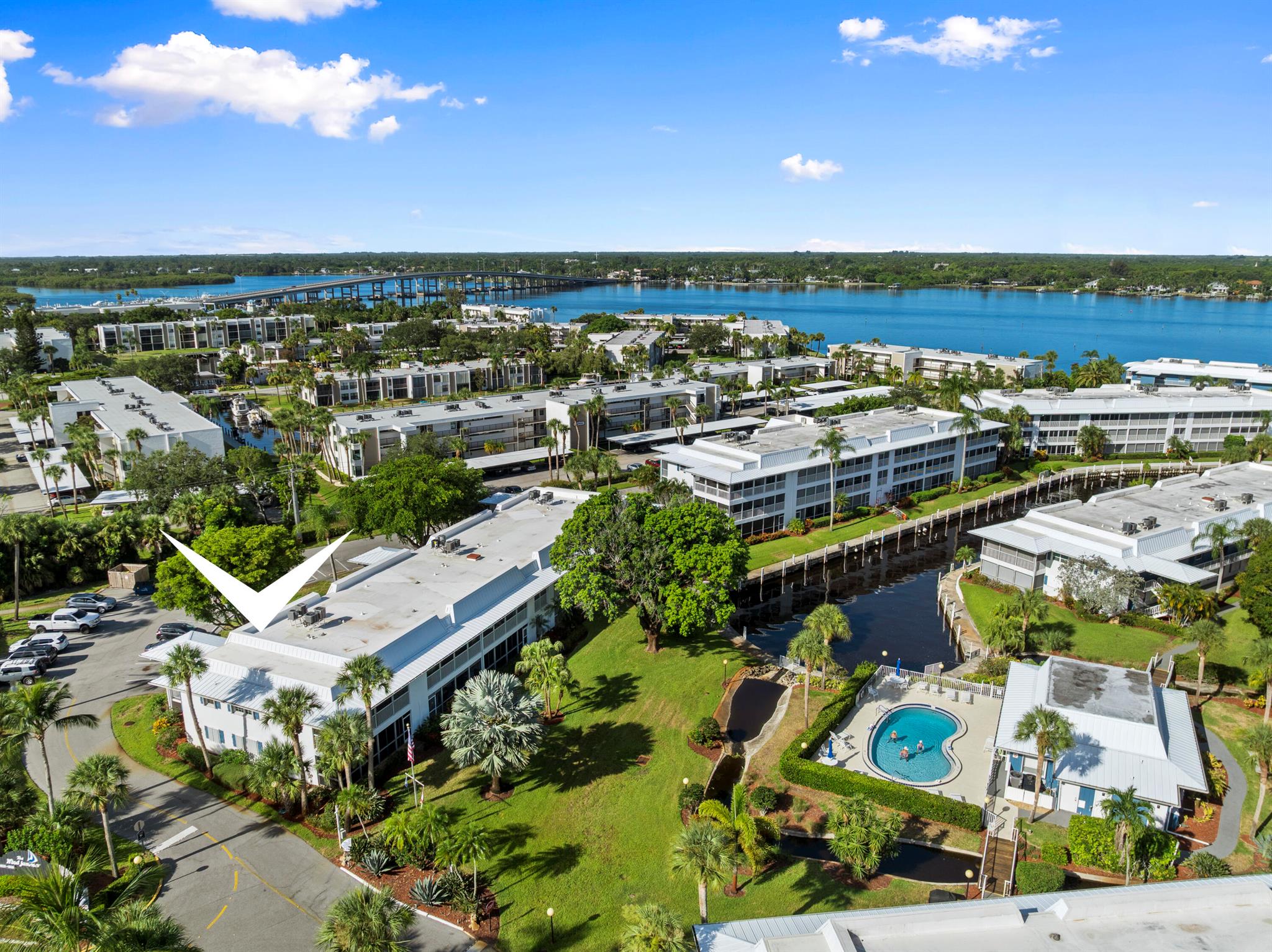 Stuart, Florida 34994, United States, 2 Bedrooms Bedrooms, ,2 BathroomsBathrooms,Residential,Active,209337