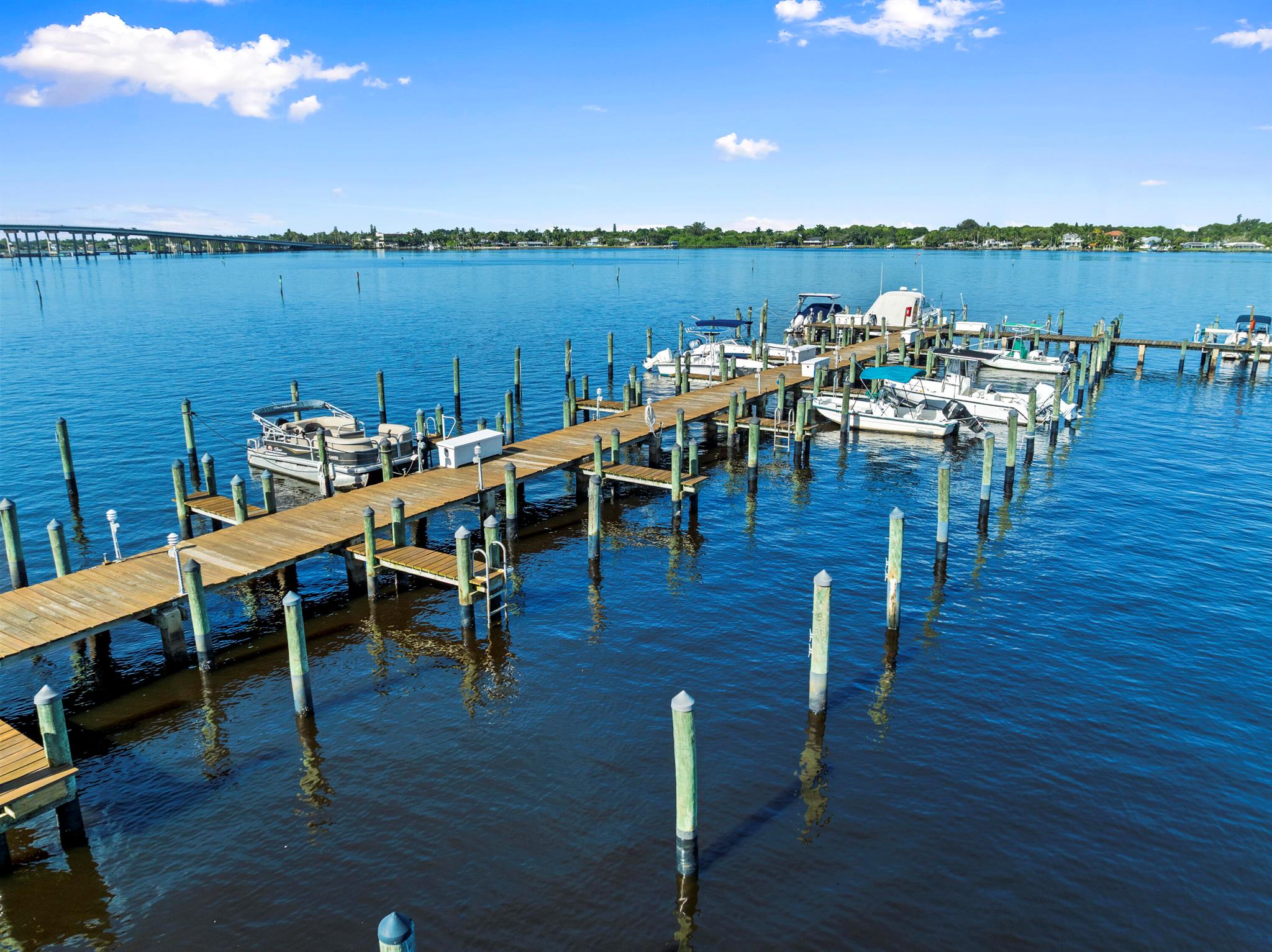 Stuart, Florida 34994, United States, 2 Bedrooms Bedrooms, ,2 BathroomsBathrooms,Residential,Active,209337