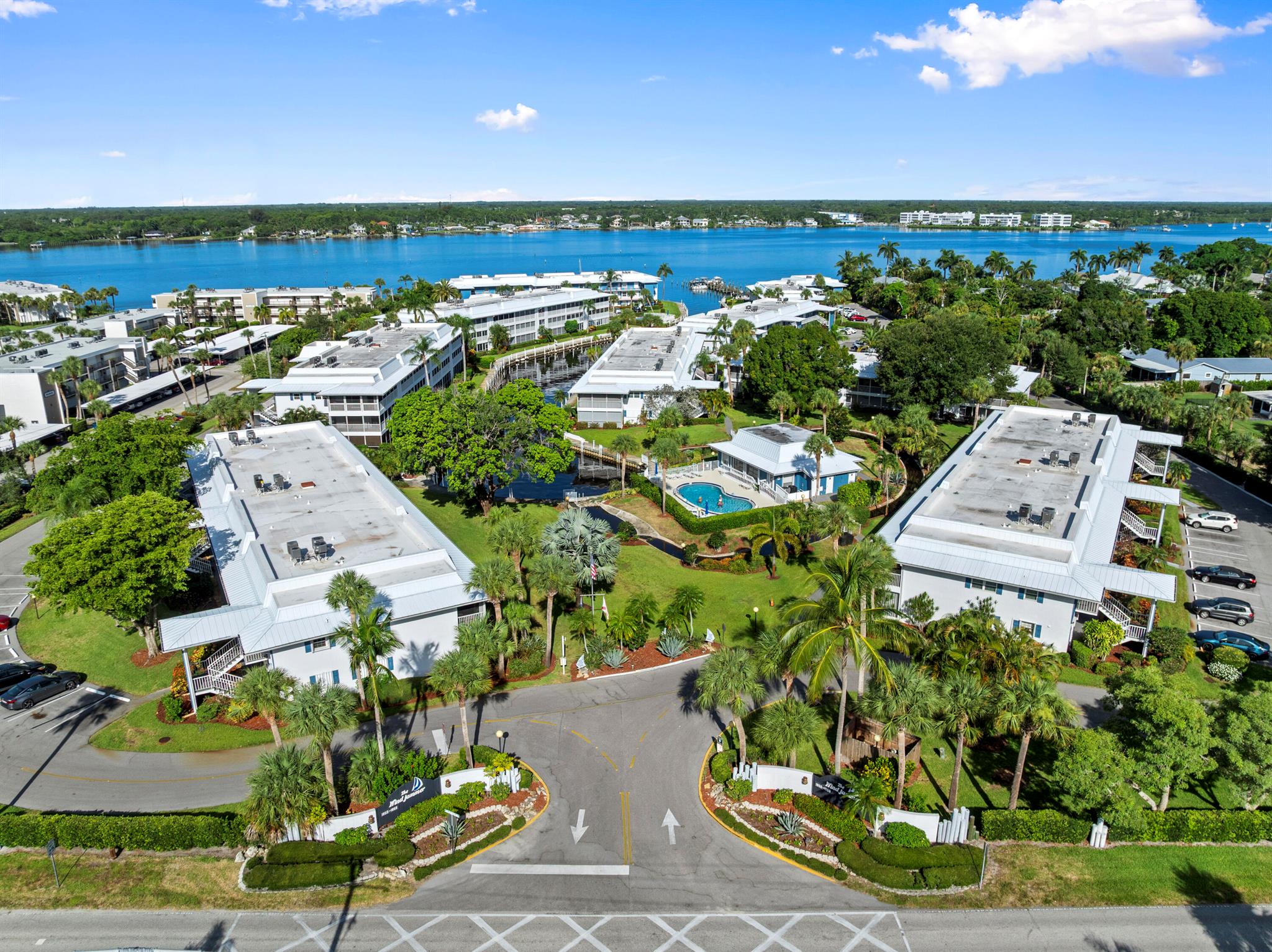 Stuart, Florida 34994, United States, 2 Bedrooms Bedrooms, ,2 BathroomsBathrooms,Residential,Active,209337