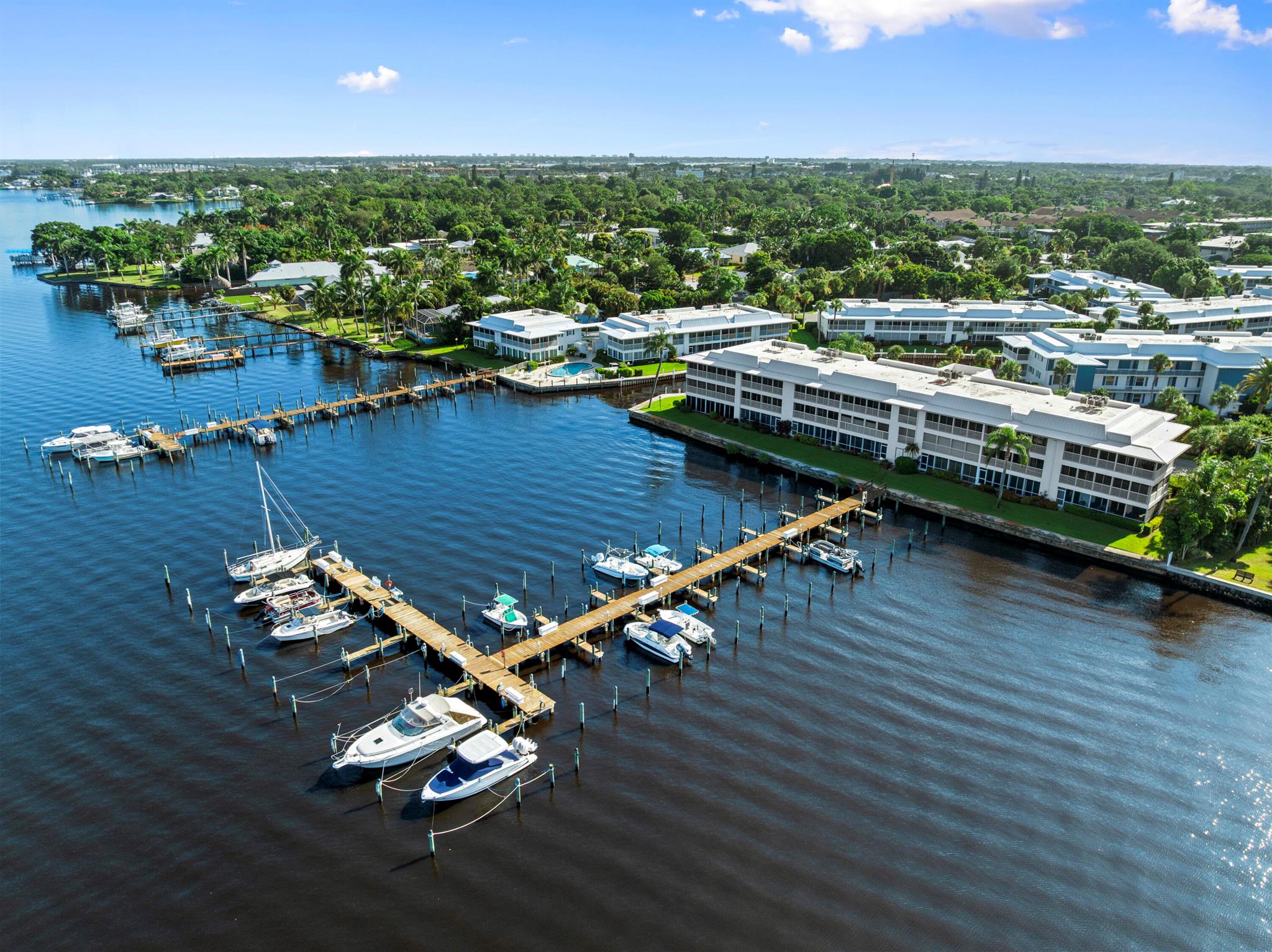 Stuart, Florida 34994, United States, 2 Bedrooms Bedrooms, ,2 BathroomsBathrooms,Residential,Active,209337