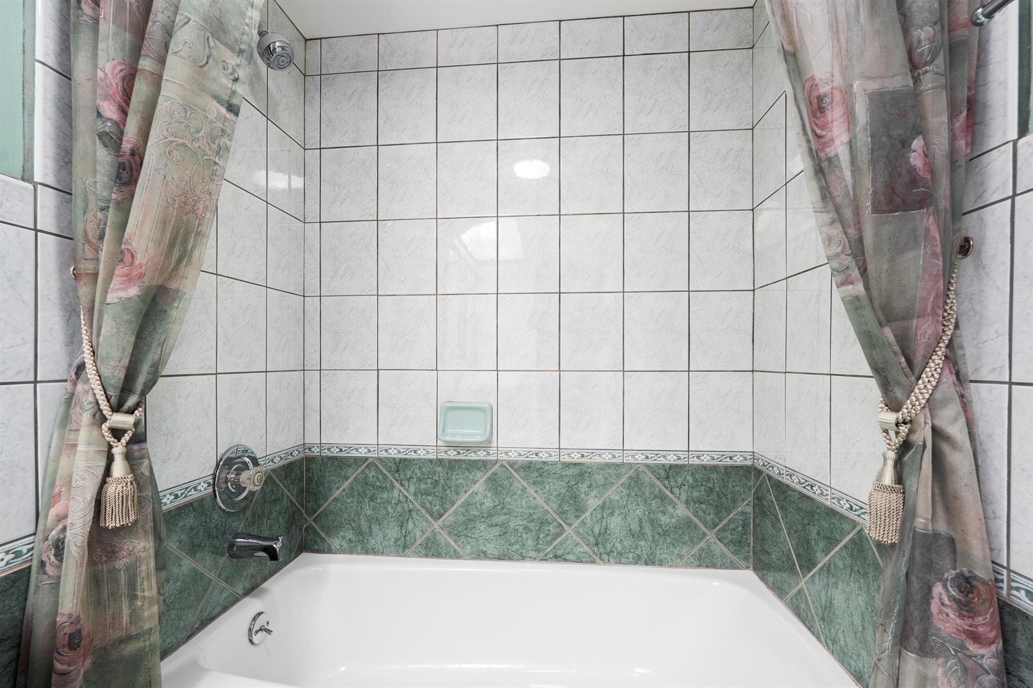 Stuart, Florida 34994, United States, 2 Bedrooms Bedrooms, ,2 BathroomsBathrooms,Residential,Active,209337