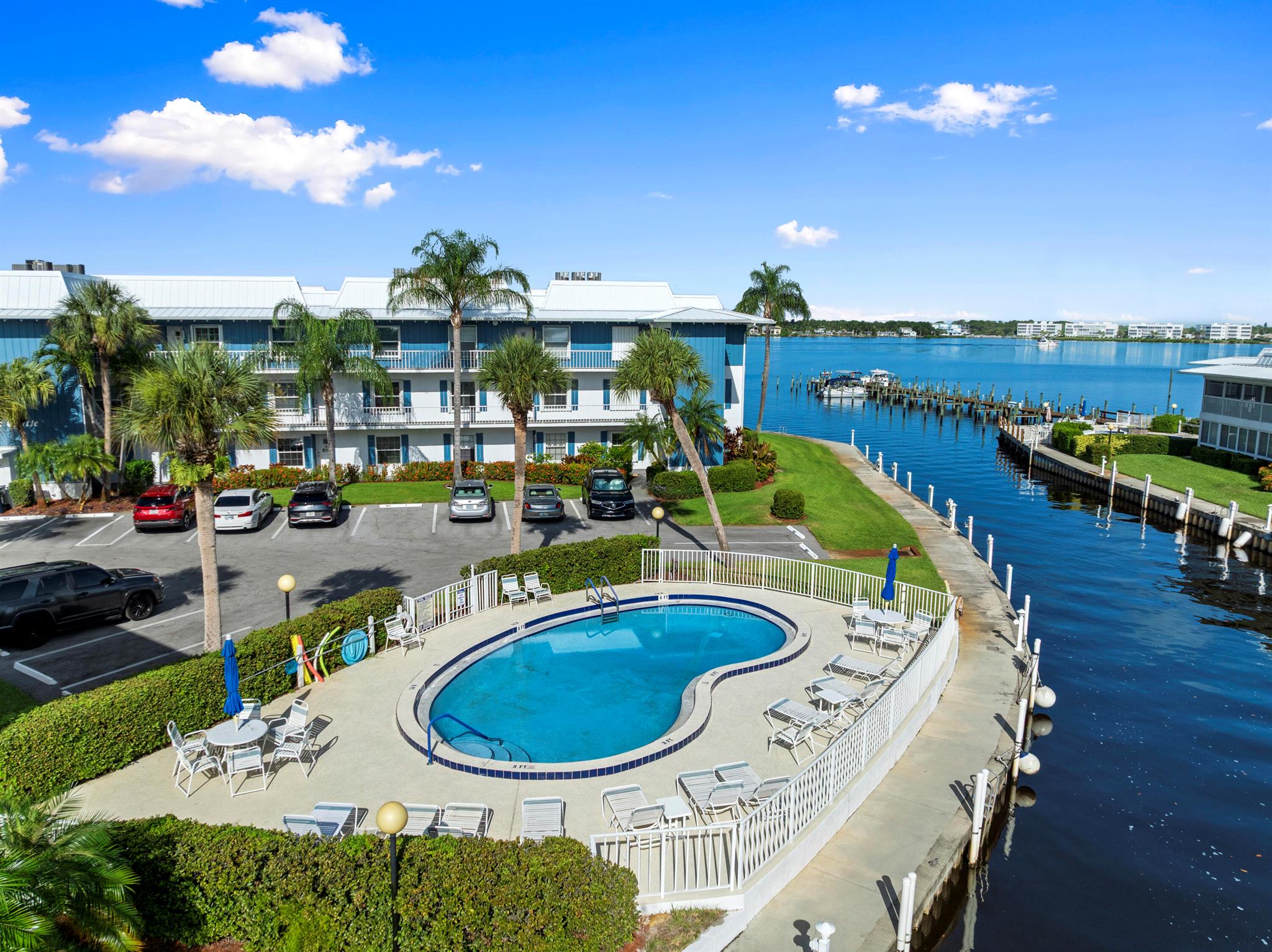 Stuart, Florida 34994, United States, 2 Bedrooms Bedrooms, ,2 BathroomsBathrooms,Residential,Active,209337