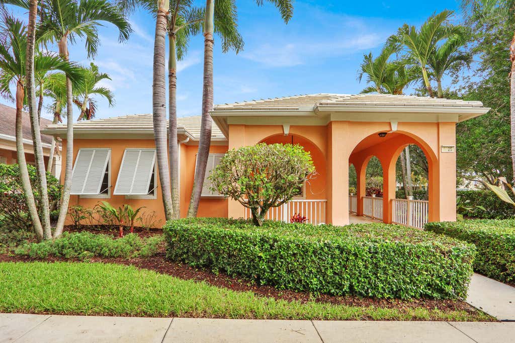 Photo of 1825 Dakota Drive, Jupiter, FL 33458 (MLS # B26048677)