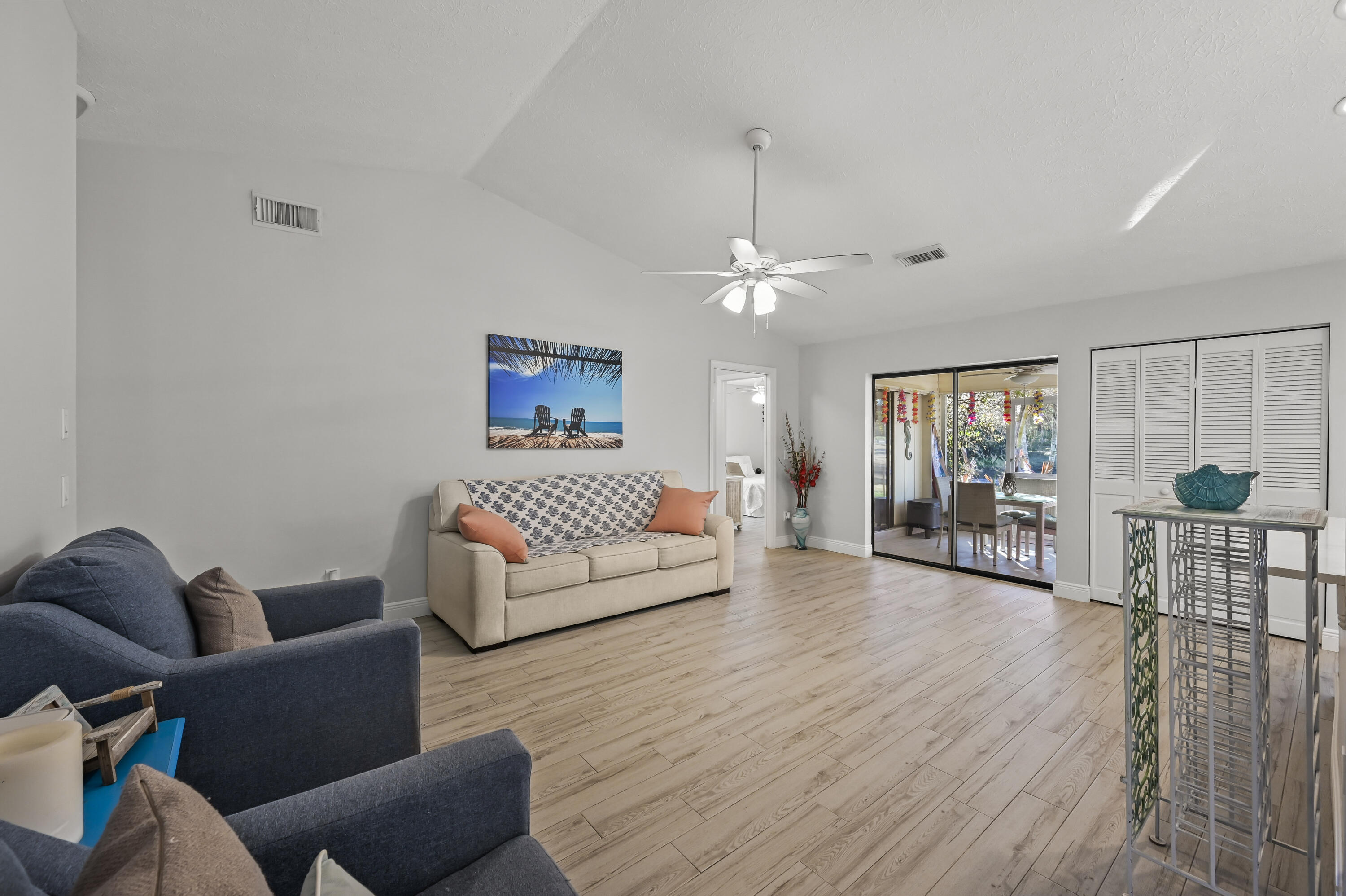 PORT ST LUCIE SECTION 40 - Residential