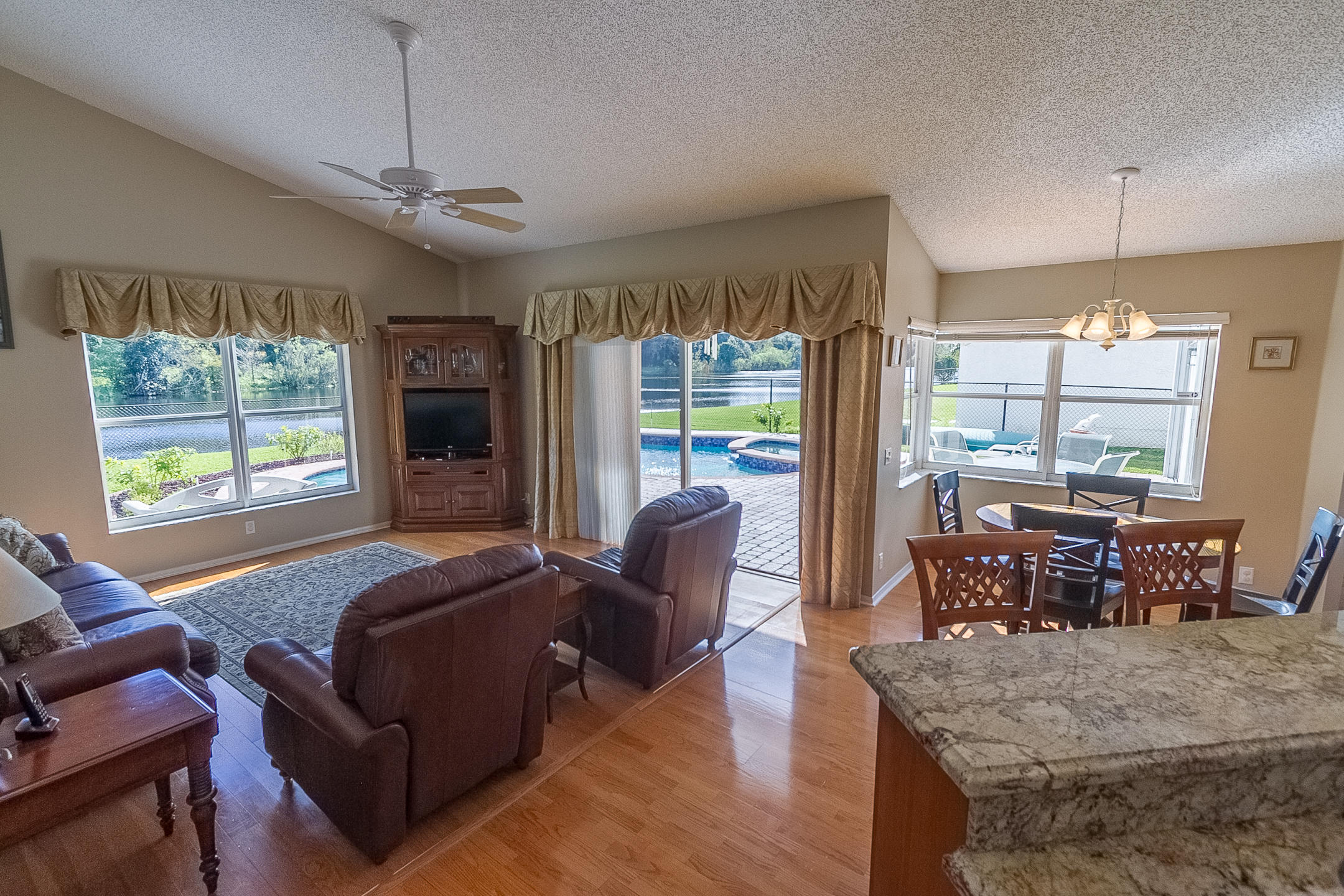 FOREST RIDGE - Residential