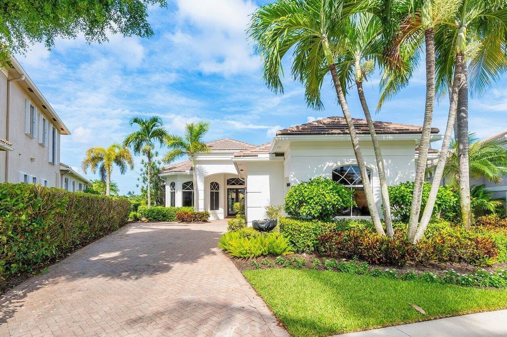 Photo of 119 Island Cove Way, Palm Beach Gardens, FL 33418 (MLS # R11012505)
