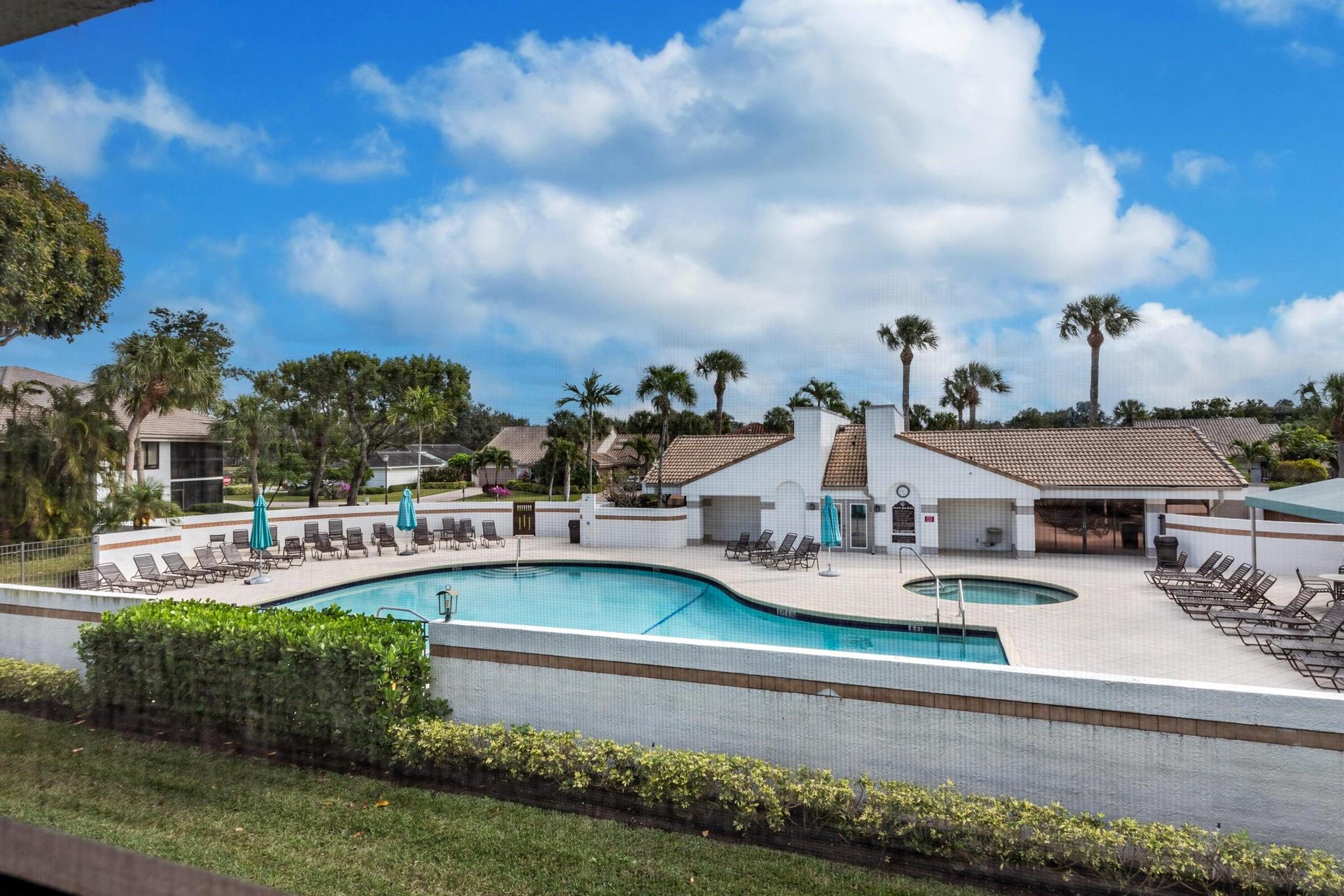 GLENEAGLES CONDO I - Residential