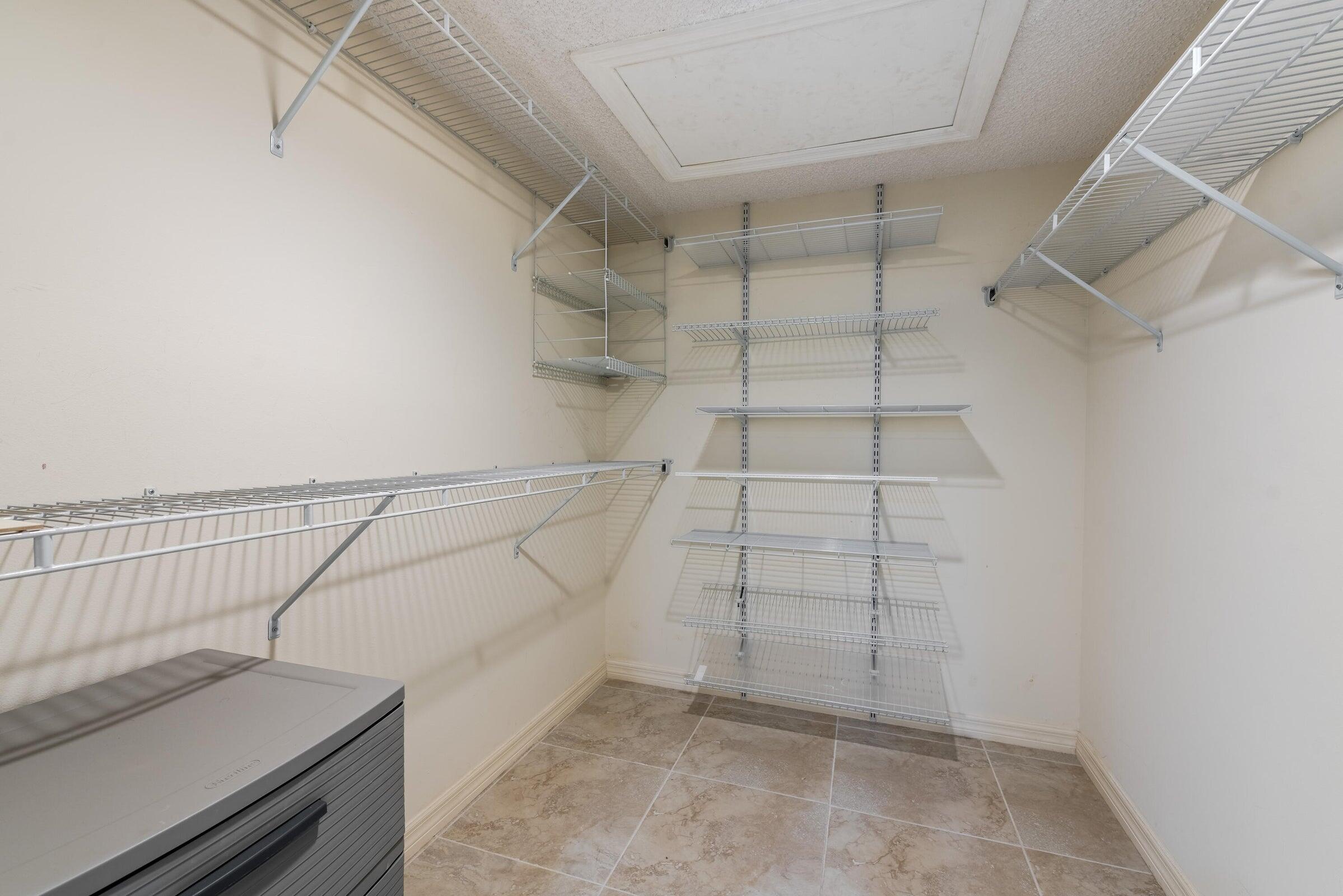 GLENEAGLES CONDO I - Residential