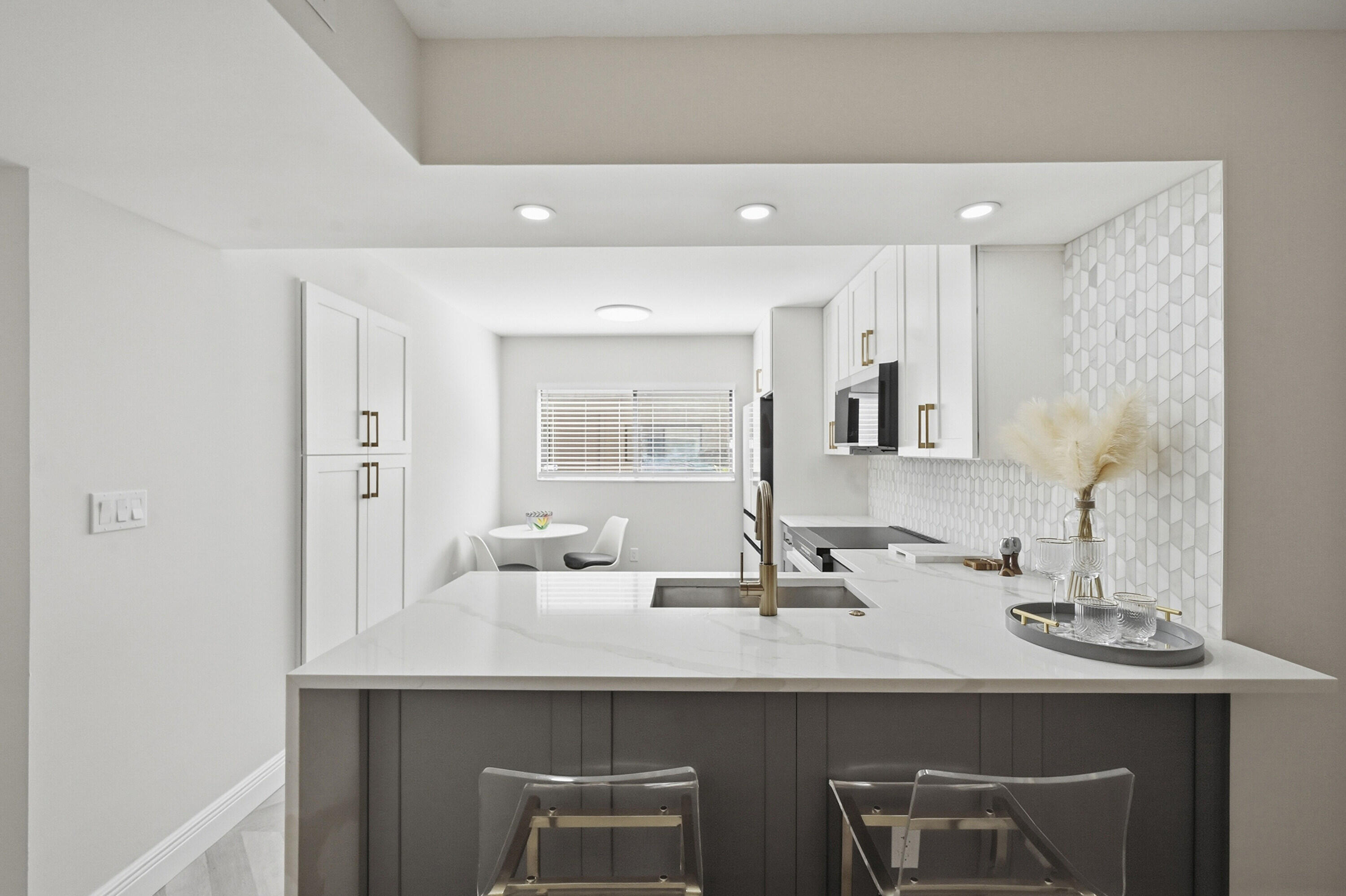 TROWBRIDGE CONDO - Residential