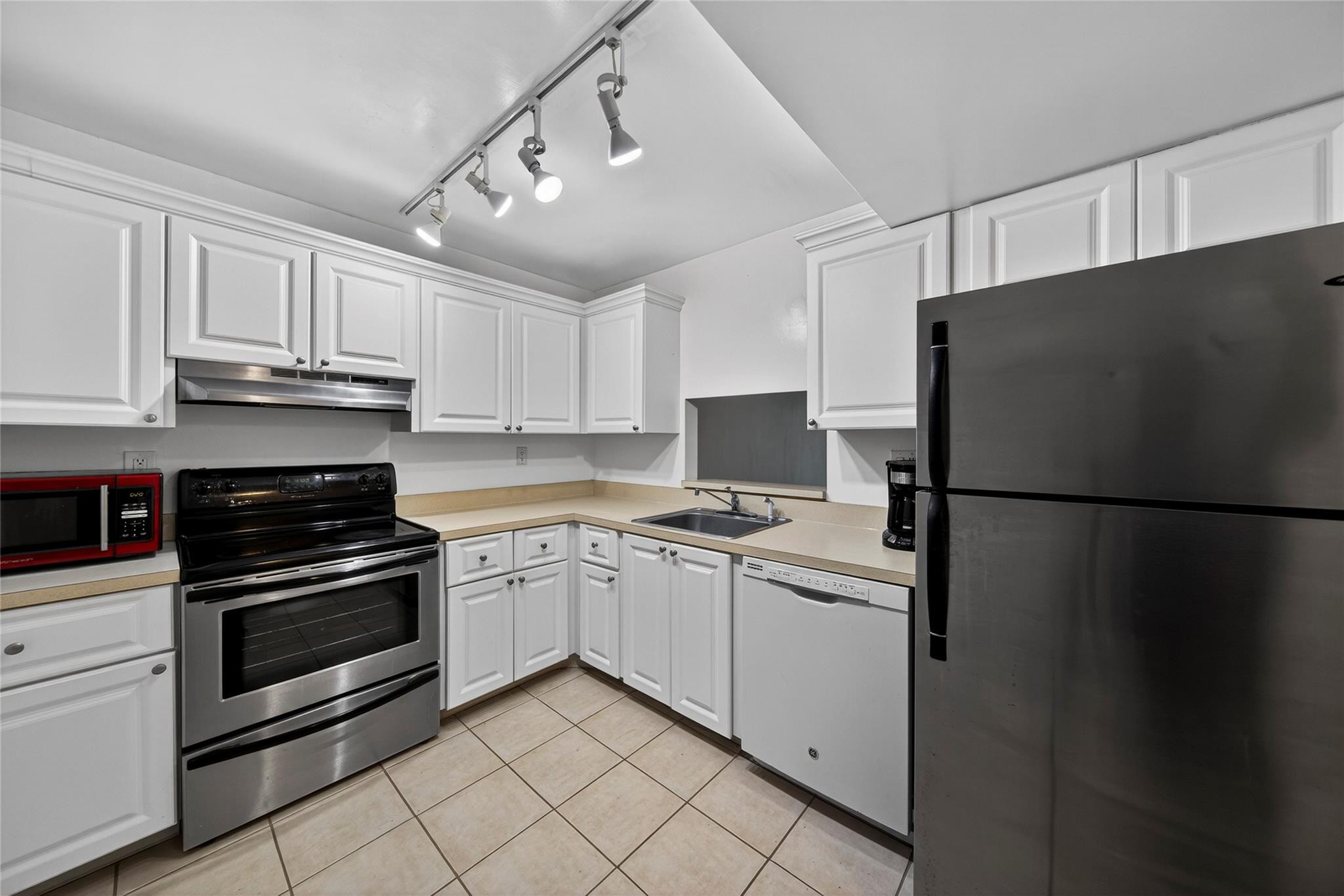 BELASERA AT PINE ISLAND - Residential