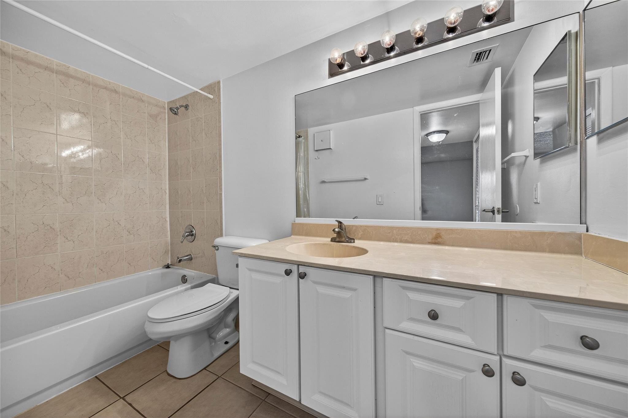 BELASERA AT PINE ISLAND - Residential