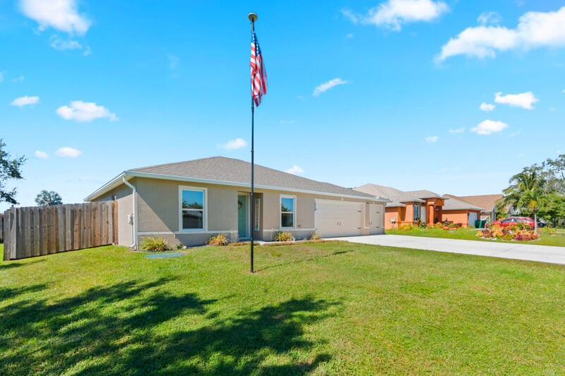 PORT ST LUCIE SECTION 3 - Residential